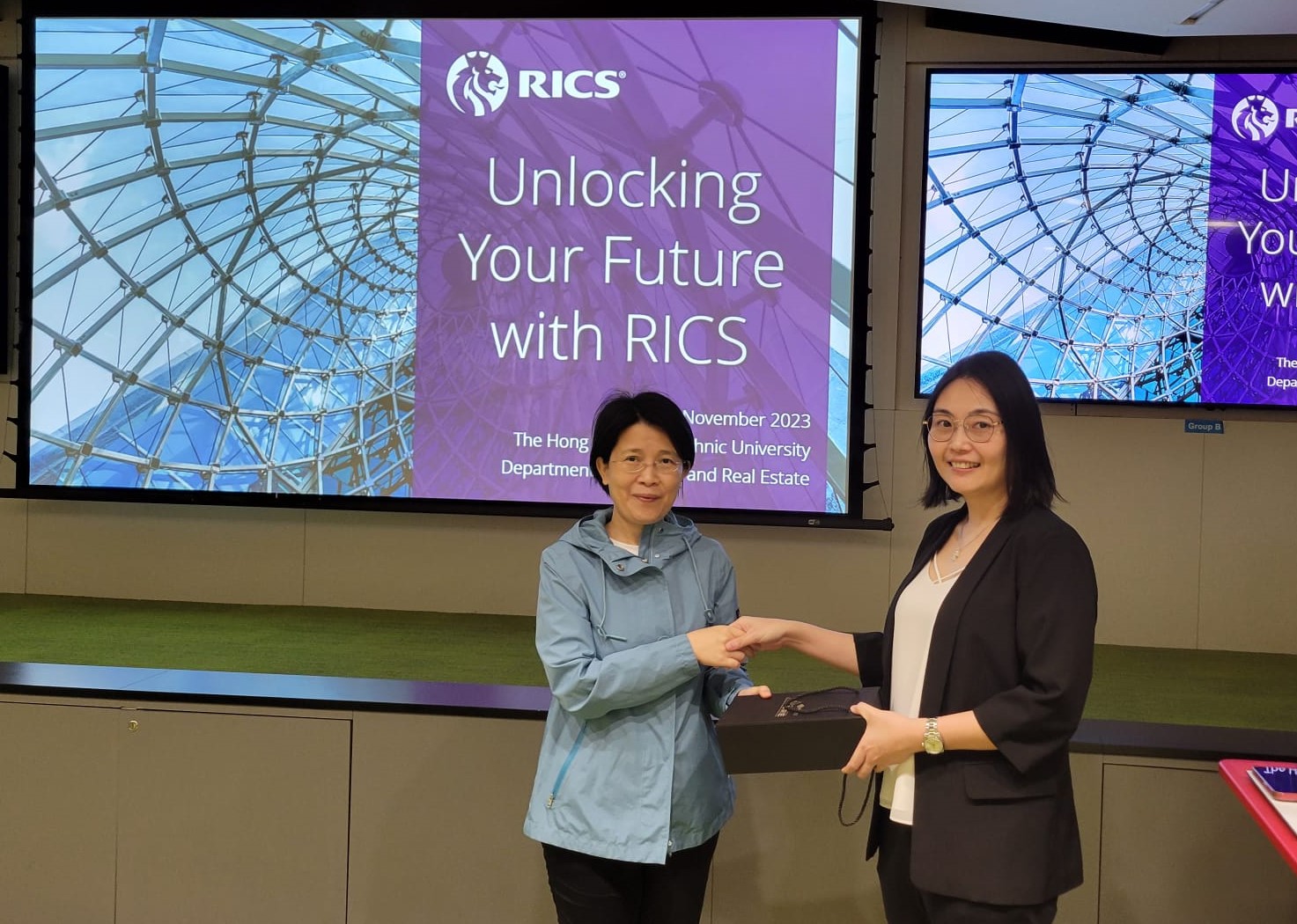 Dr Ivy Wong Ms Ivy Lam