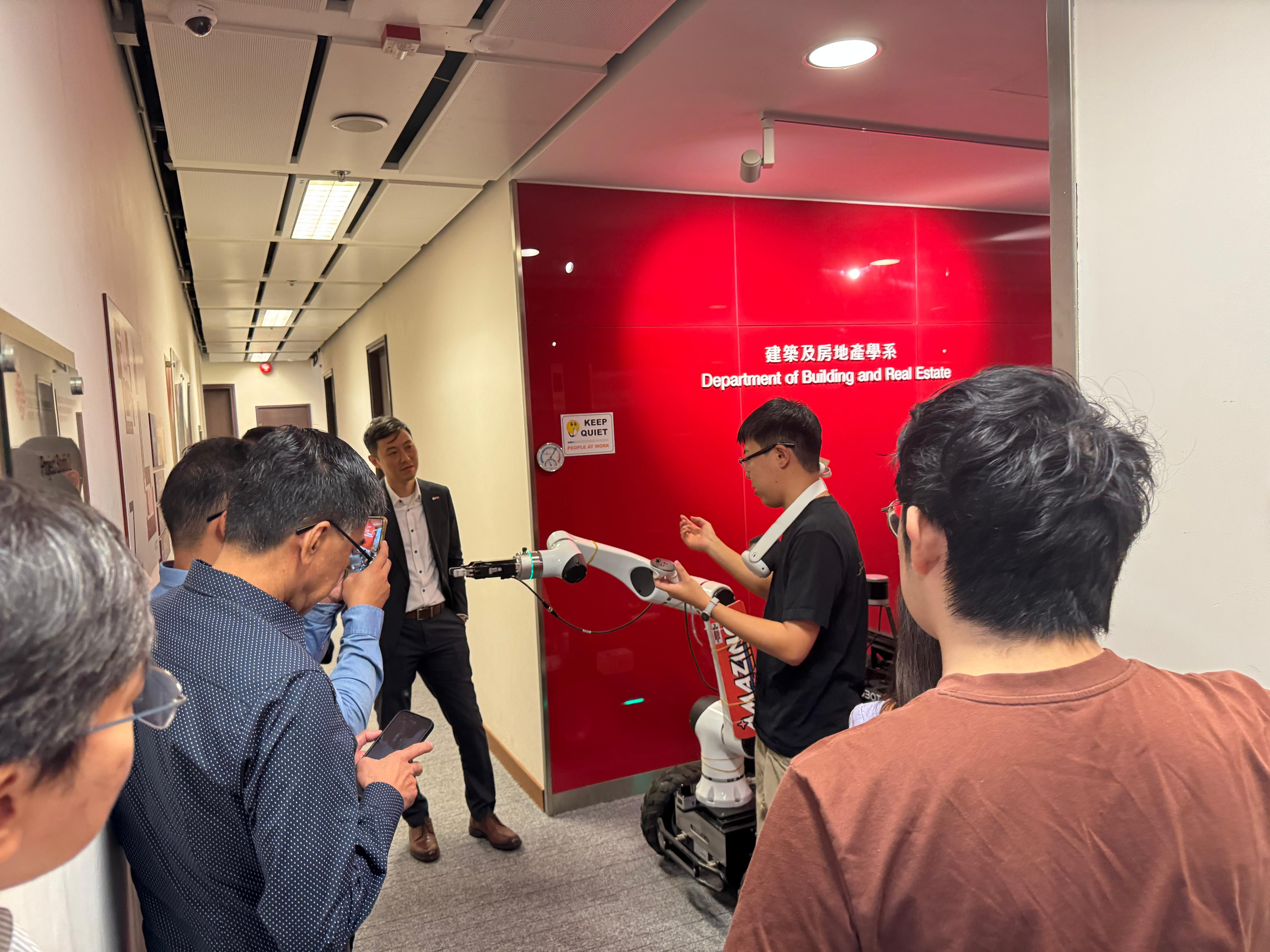 20251002 Visit by IFMA Hong Kong Chapter  Singapore Polytechnic03