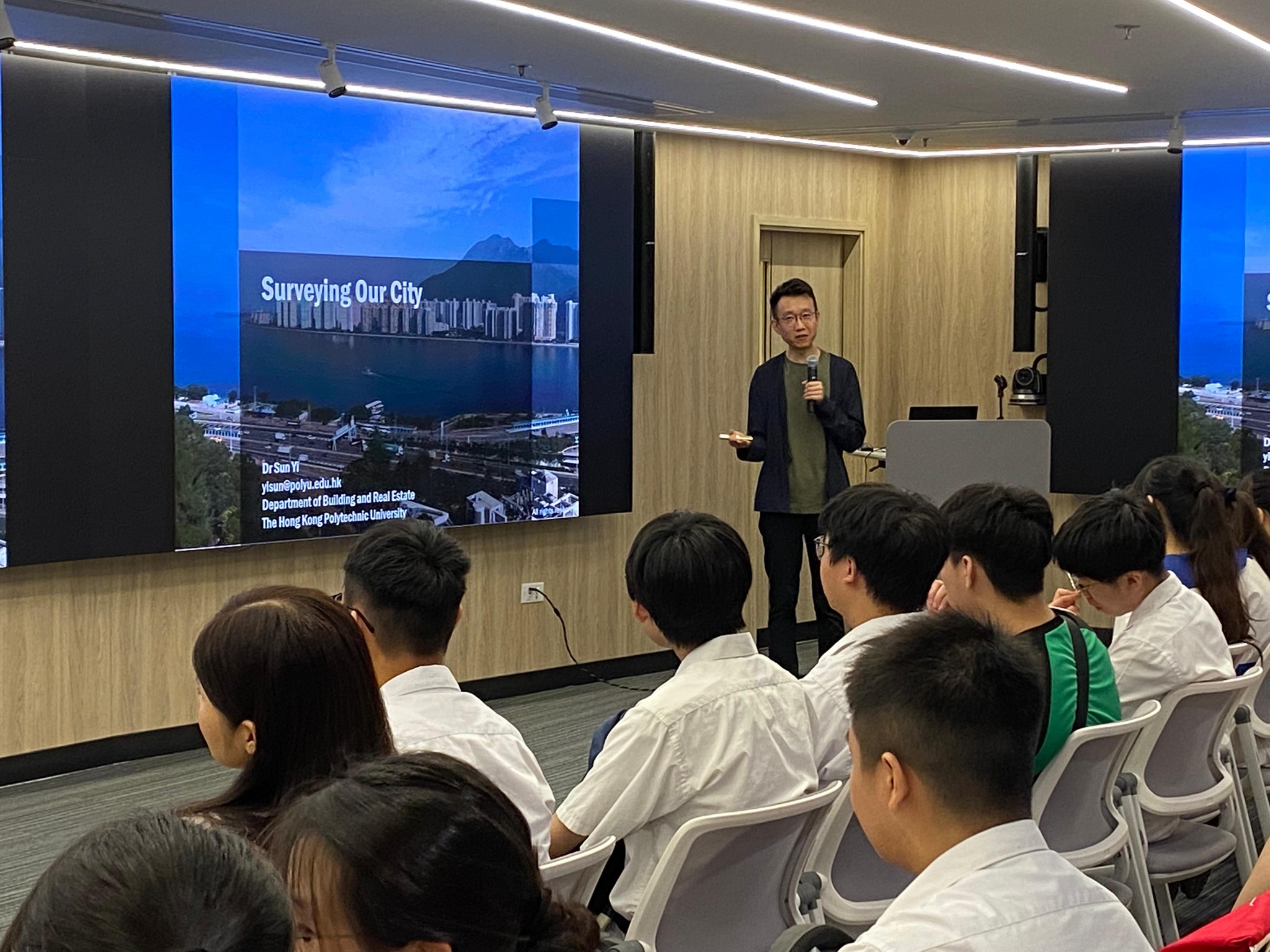 One day University Students at BRE of PolyU_2024_0703_02