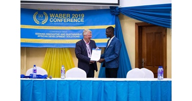 2019_08_Waber_2019_Conference-Best_Presentation_Award