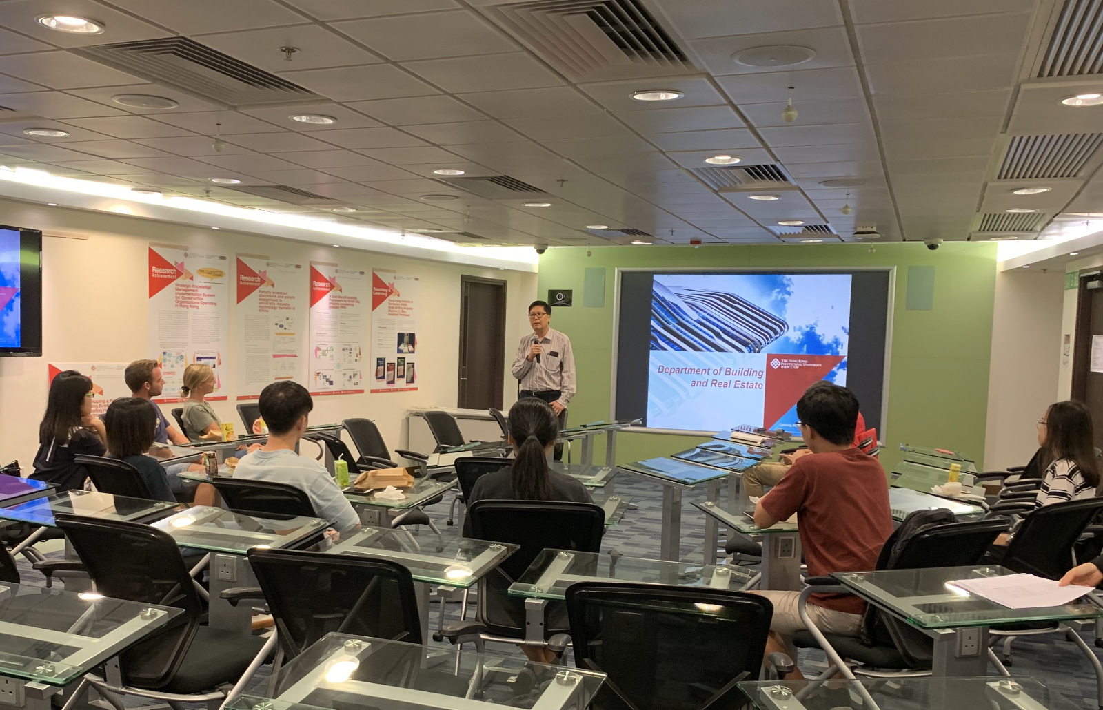 Gathering with Exchange Students1