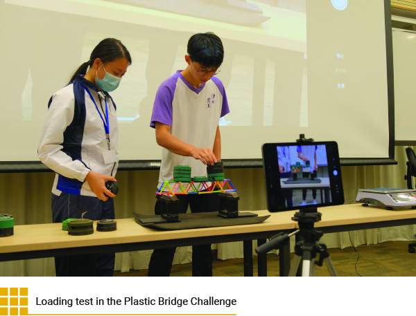 Loading test in the Plastic Bridge Challenge