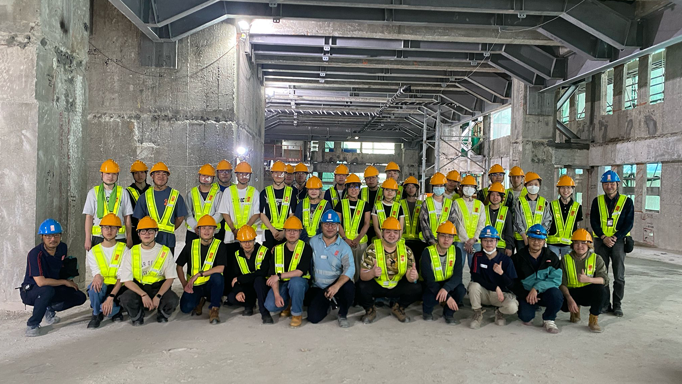 5 CEE Site Visit  Goodman Texaco Centrecover