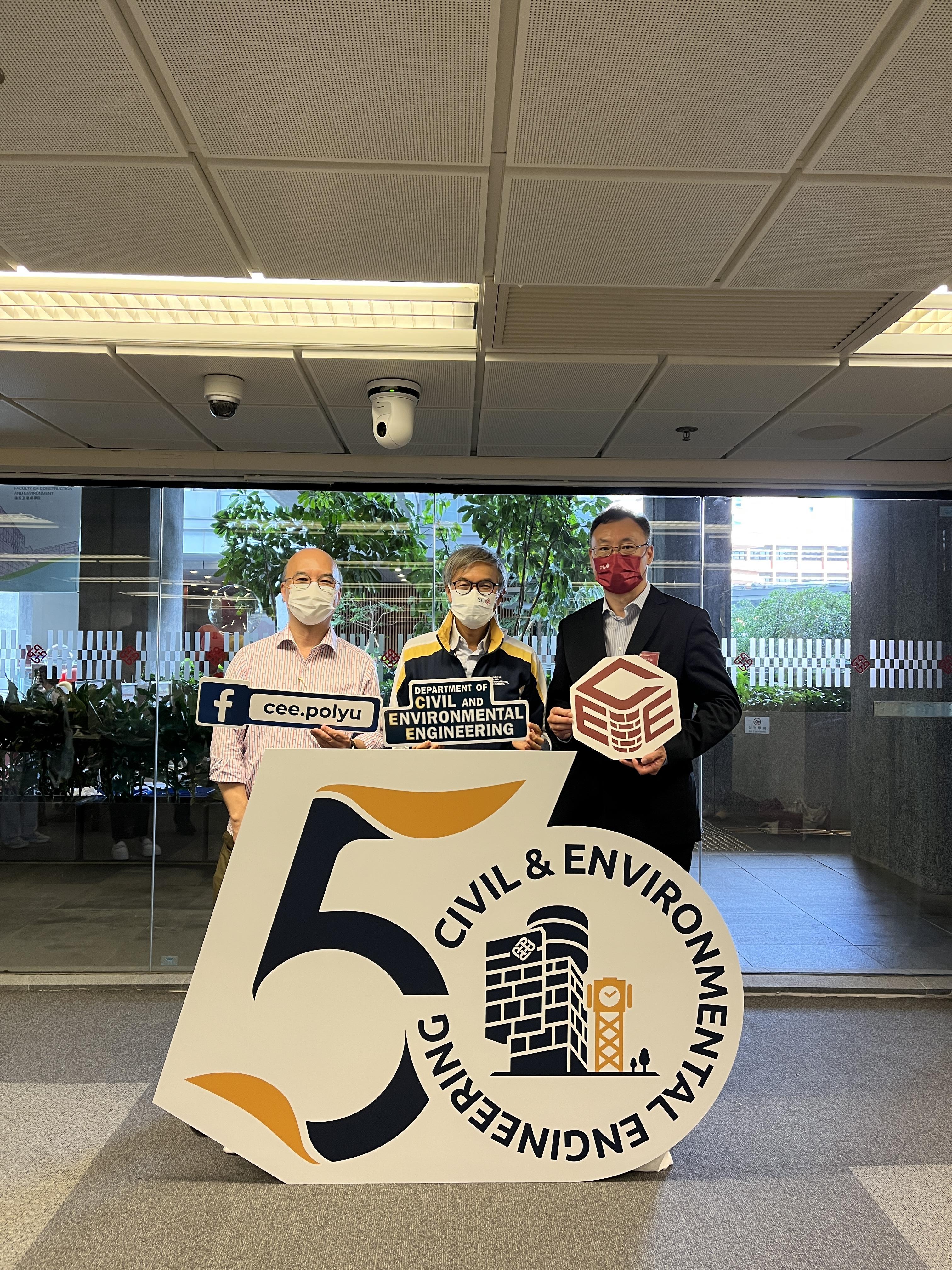 20220813_080143467_iOS