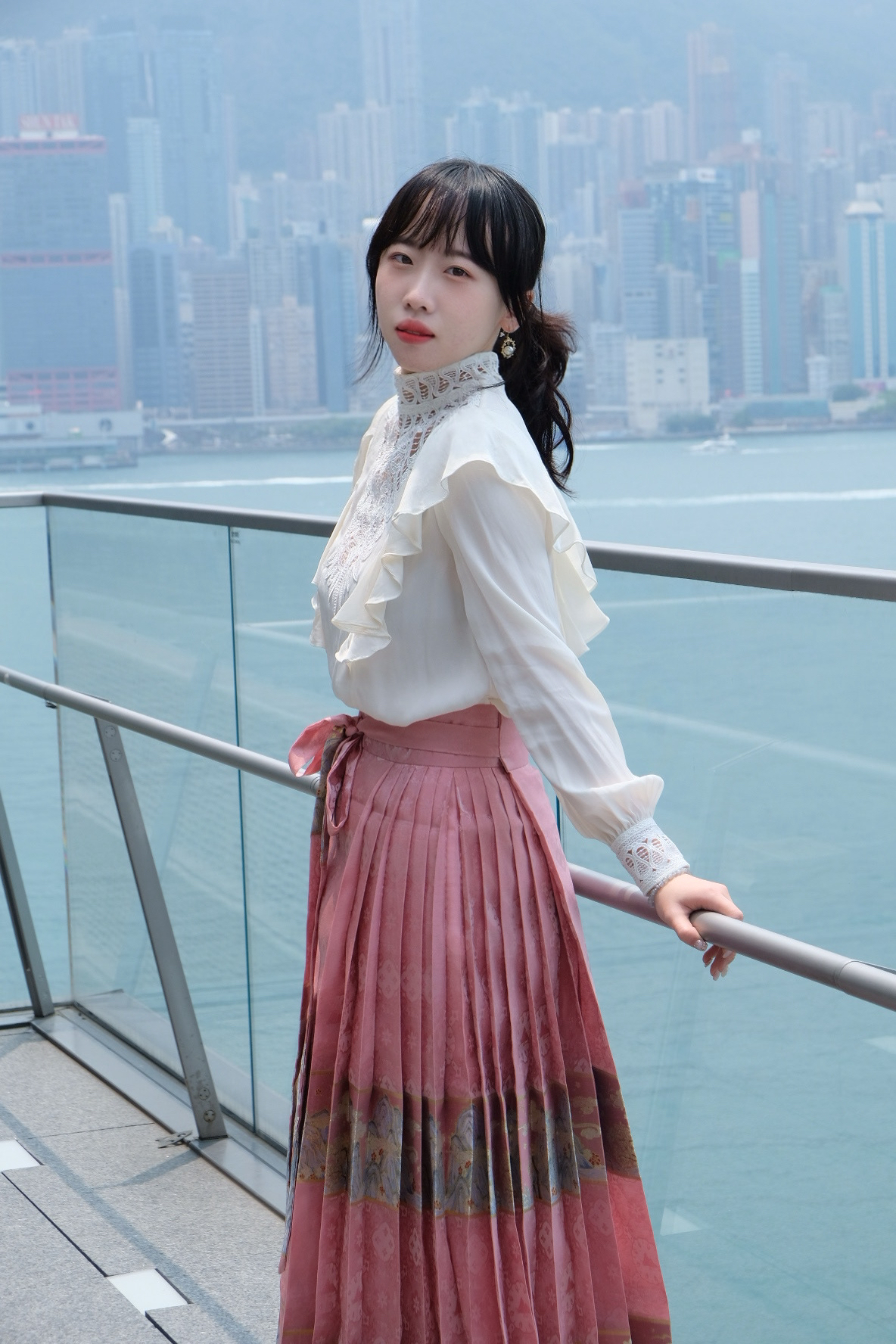 2425 He Weiyi- Photo