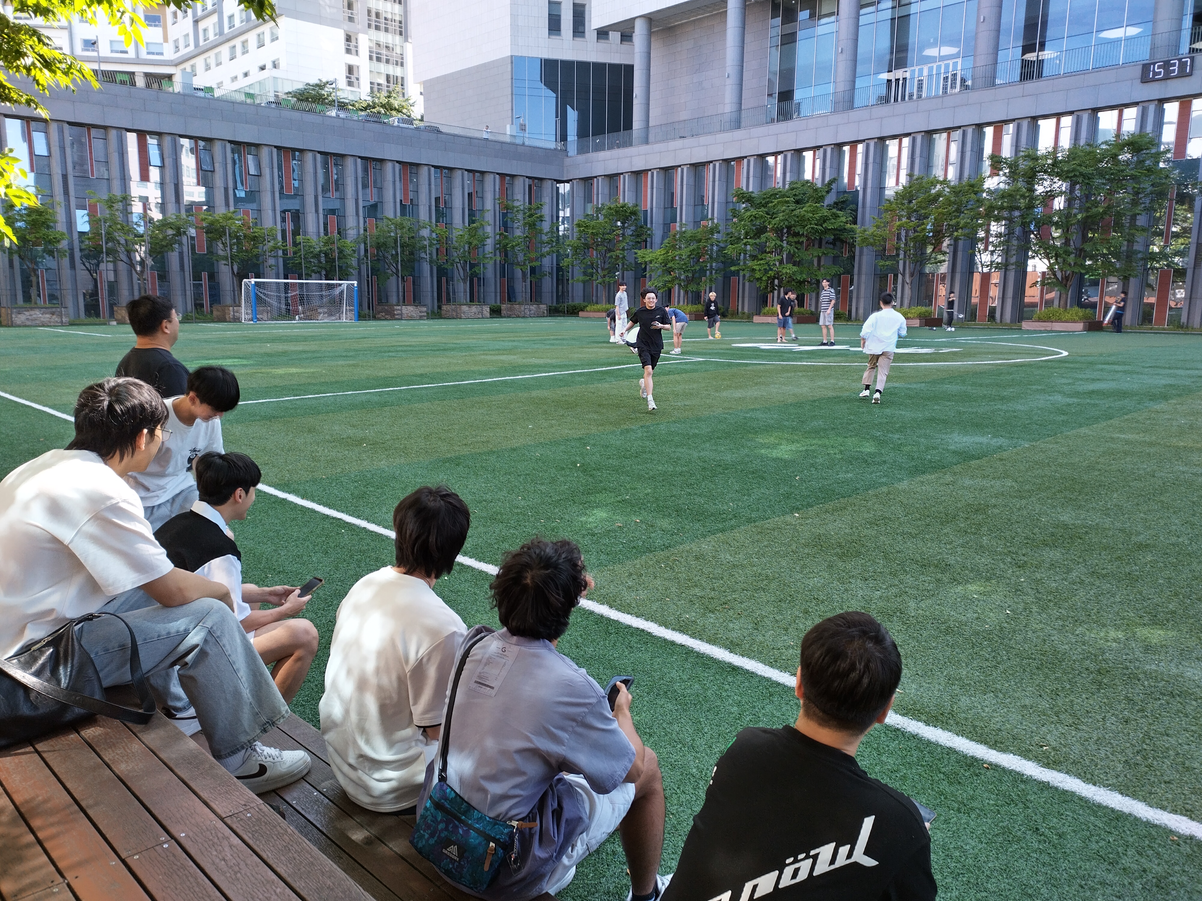 IMG_PlayFootball-ChungAnUni_HDR