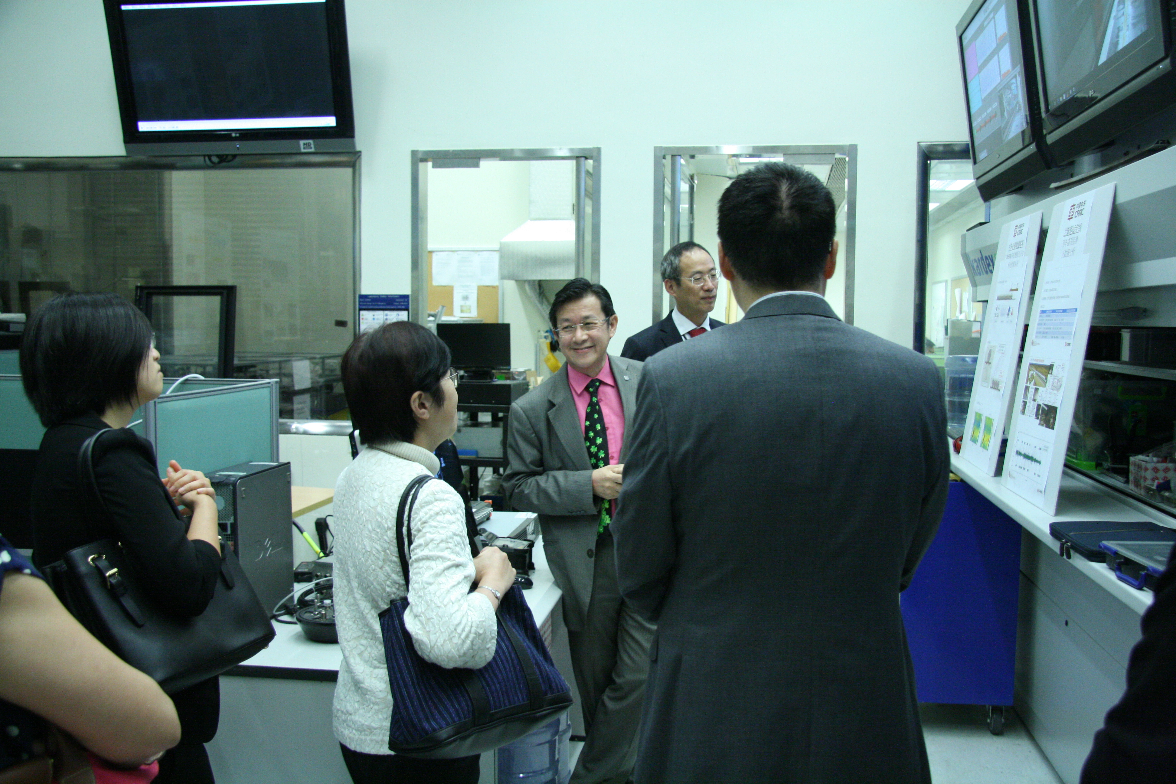 2016_10_visit_by_innovation_and_technology_commission_the_government_of_hksar_46_20180731_2021902220