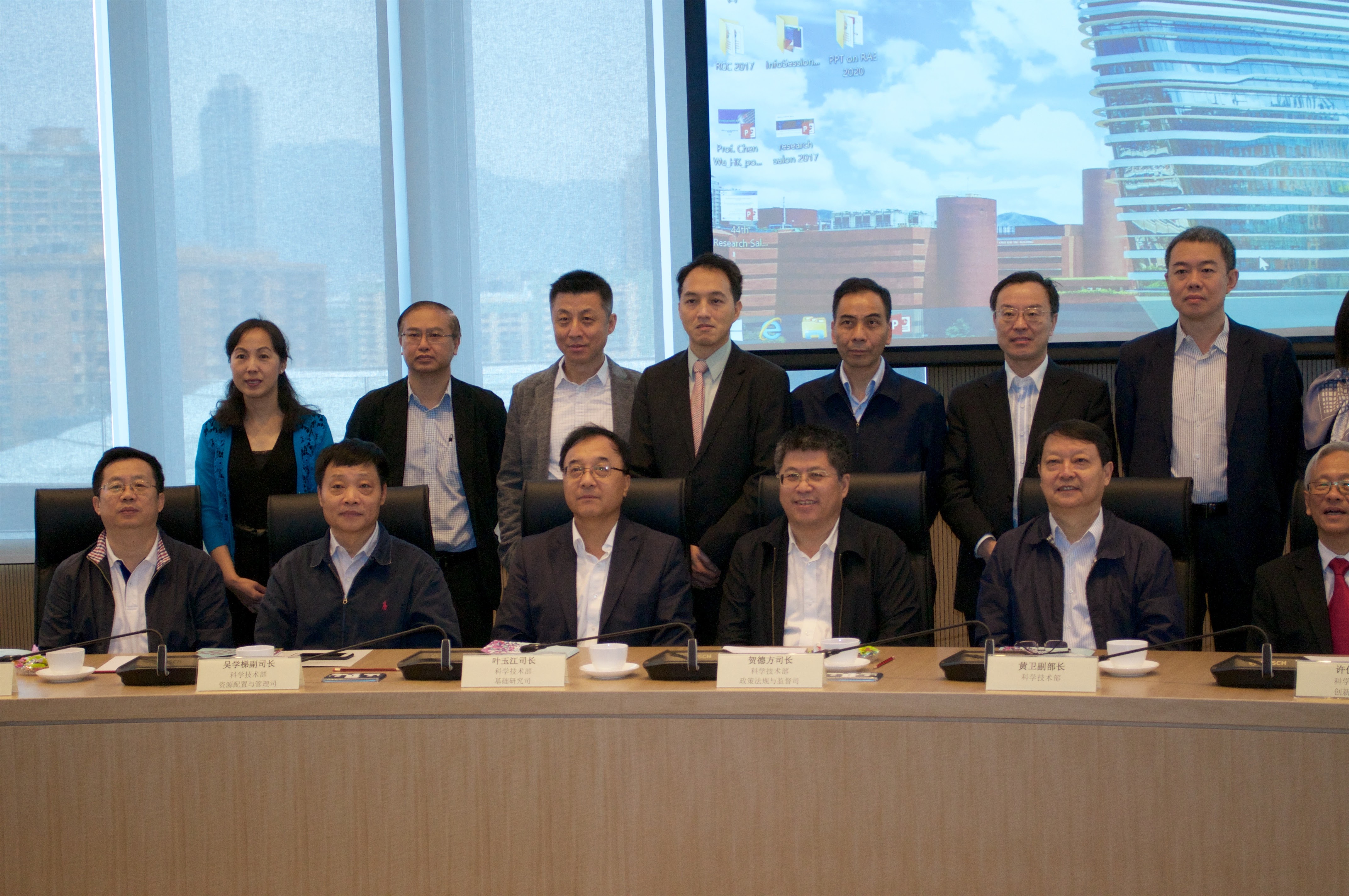 2017_11_visit_by_dr_wei_huang_academician_of_chinese (18)