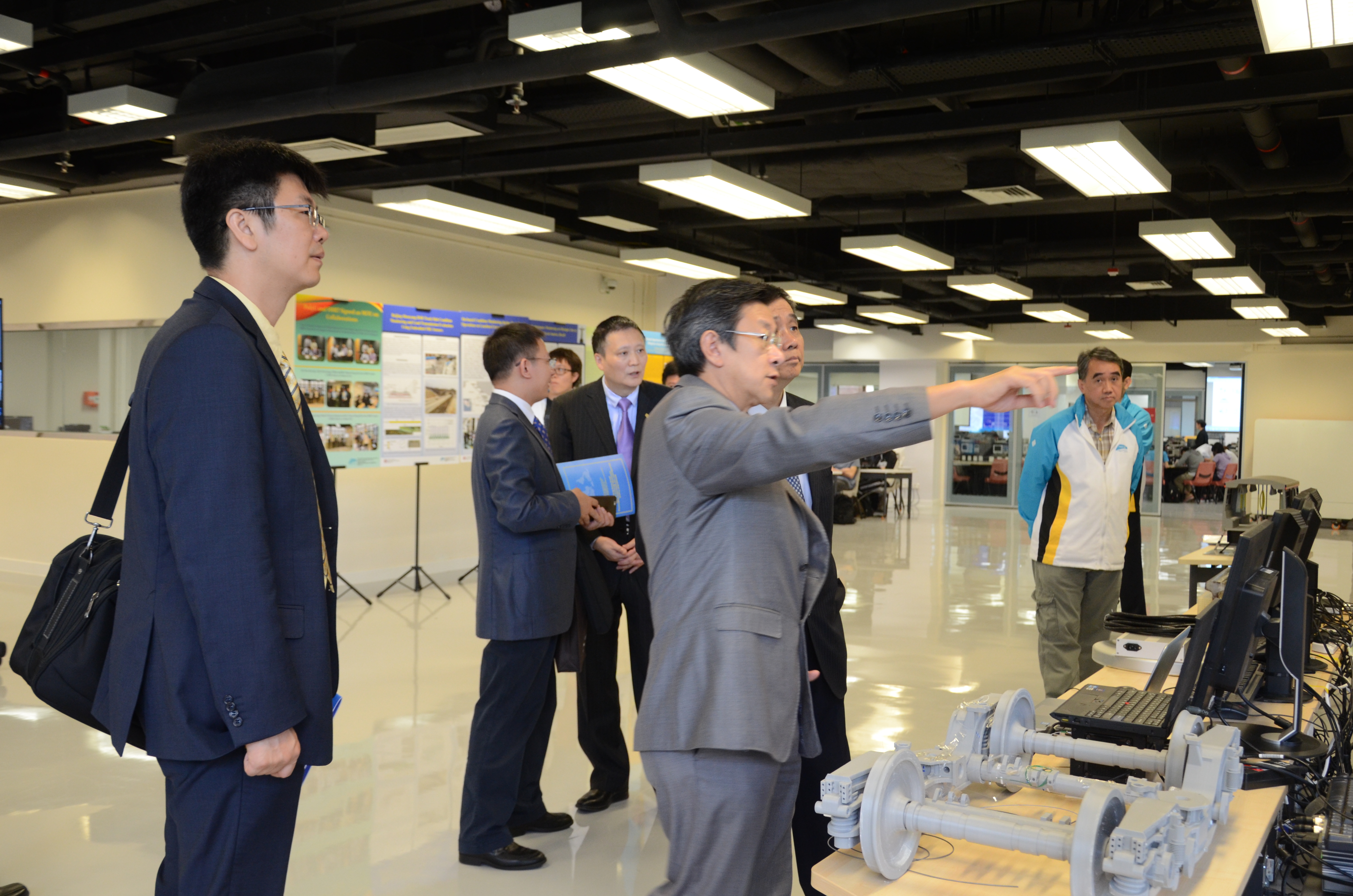 2018_06_visit_by_beijing_jiaotong_university_21_20180731_1665747133