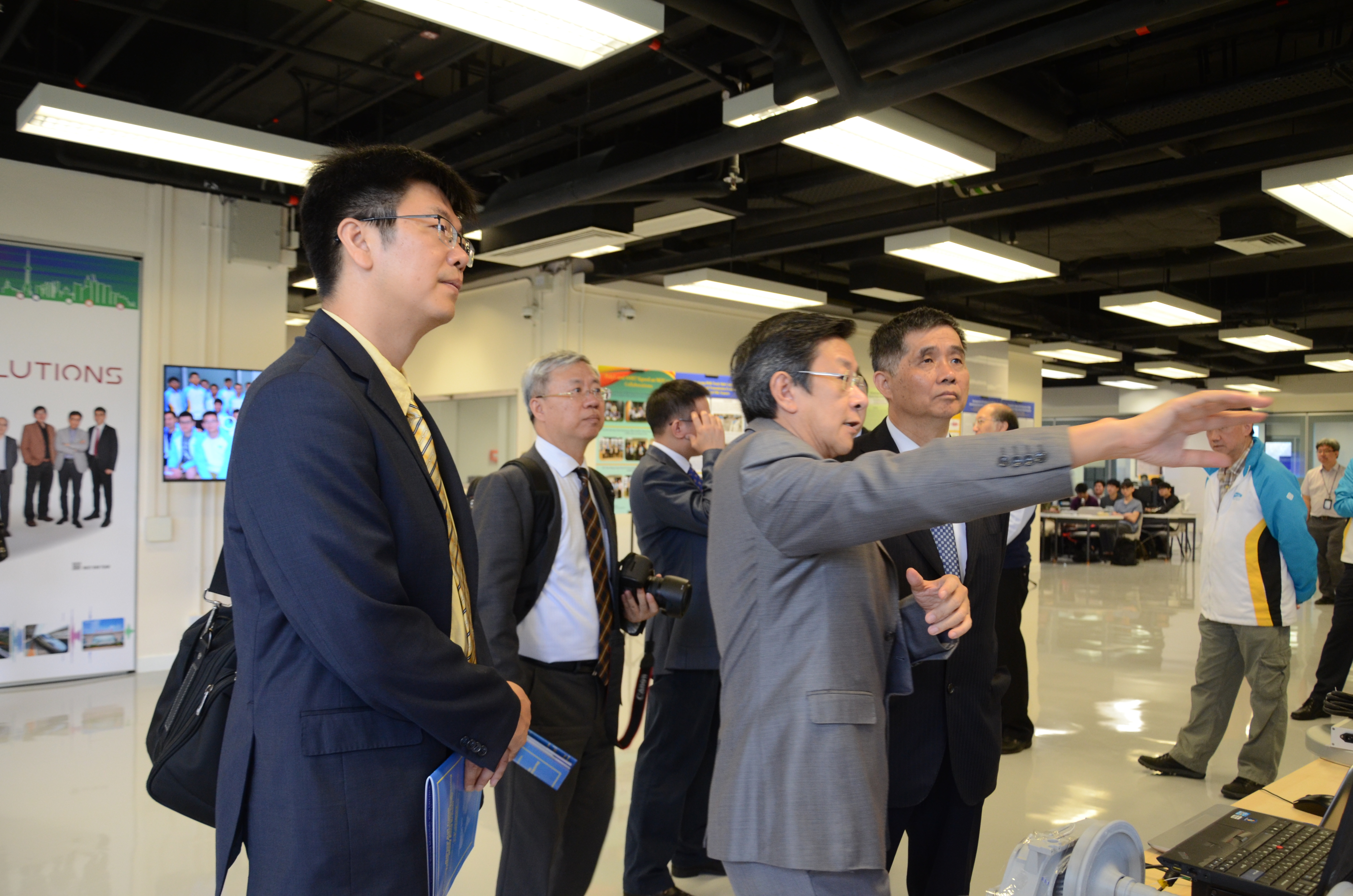 2018_06_visit_by_beijing_jiaotong_university_23_20180731_1349400028