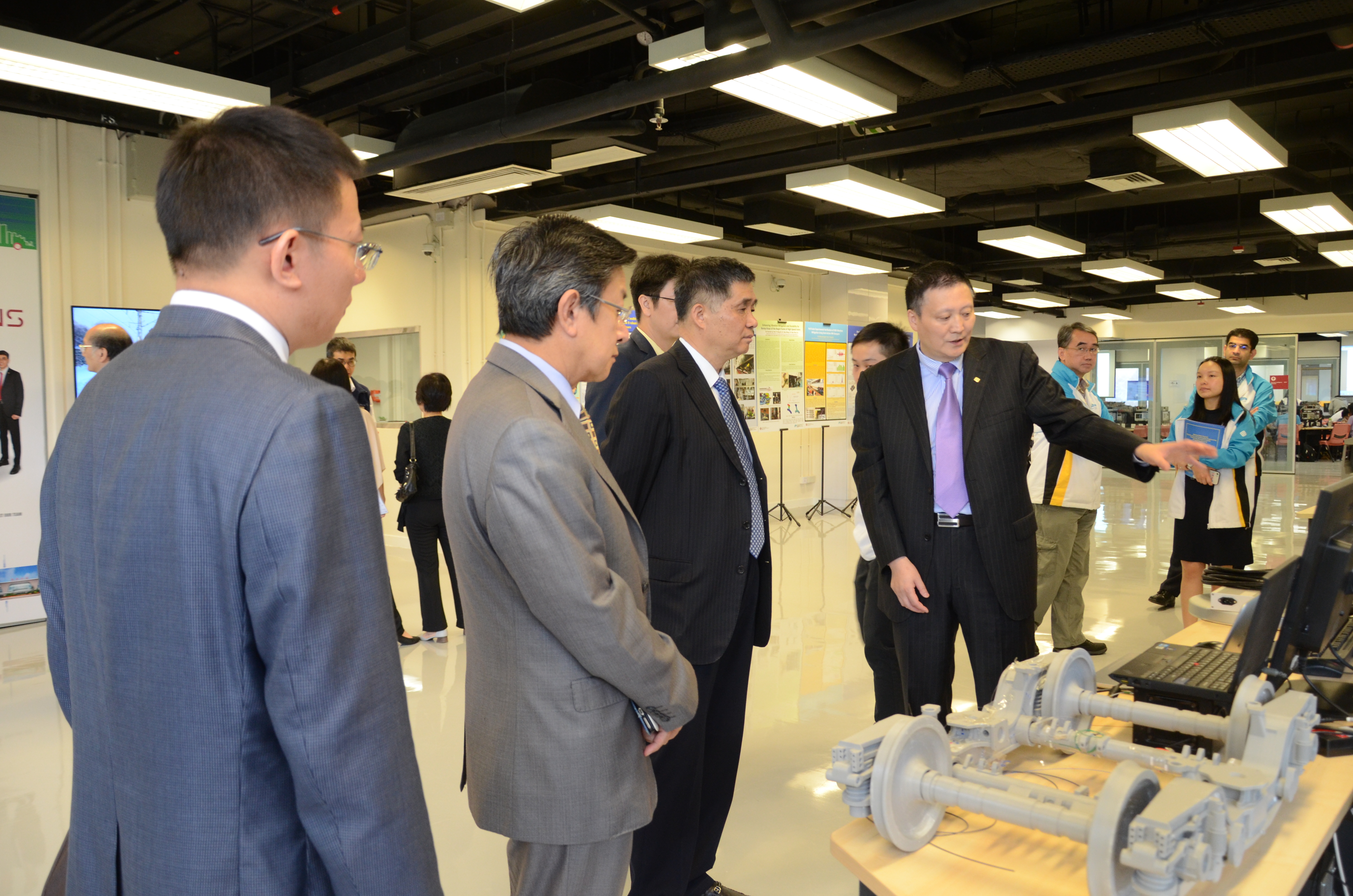 2018_06_visit_by_beijing_jiaotong_university_27_20180731_1549796668