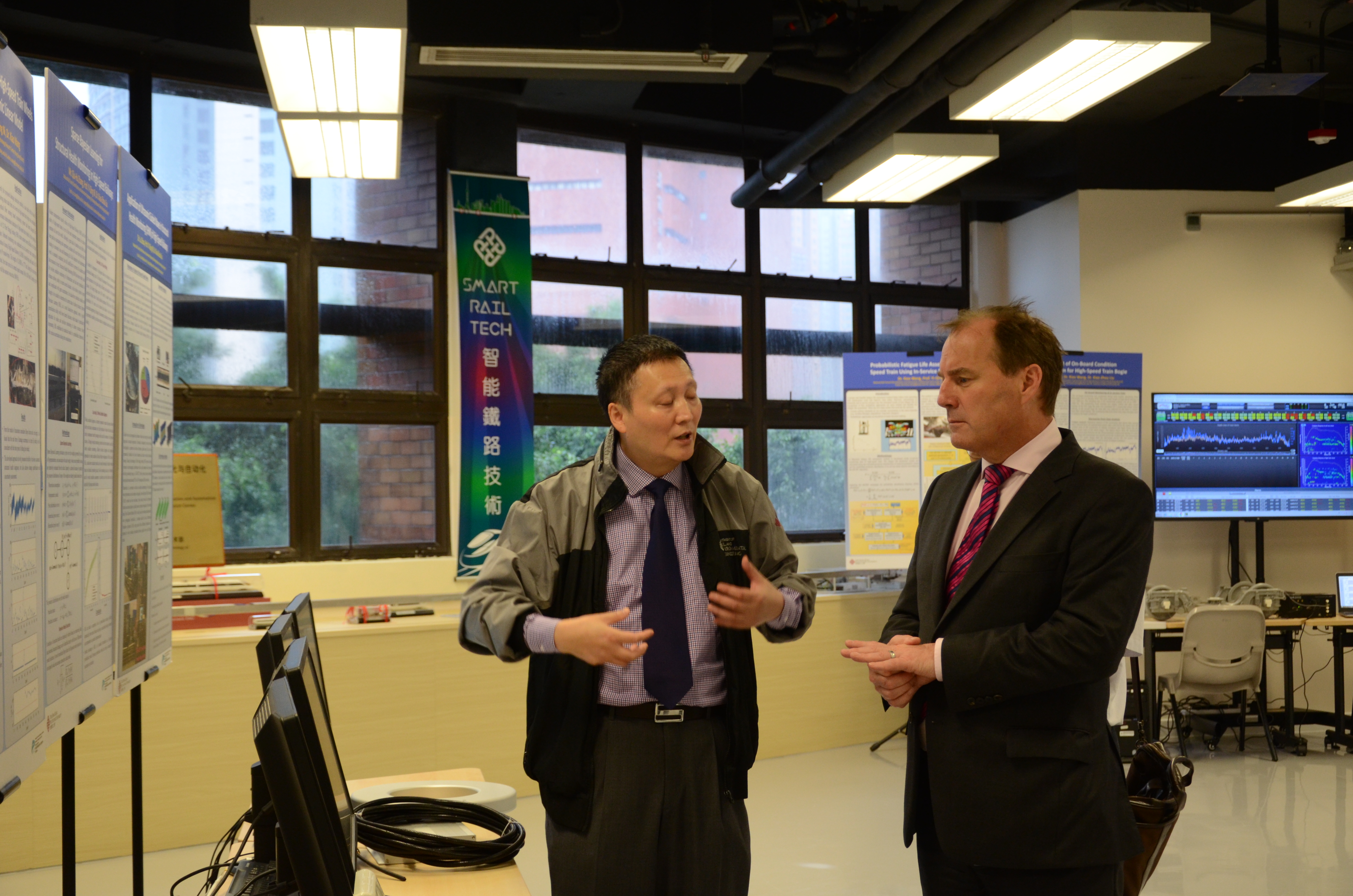 2018_06_visit_by_dr_peter_ewen_engineering_director_of_mtr_31_20180731_1085421490