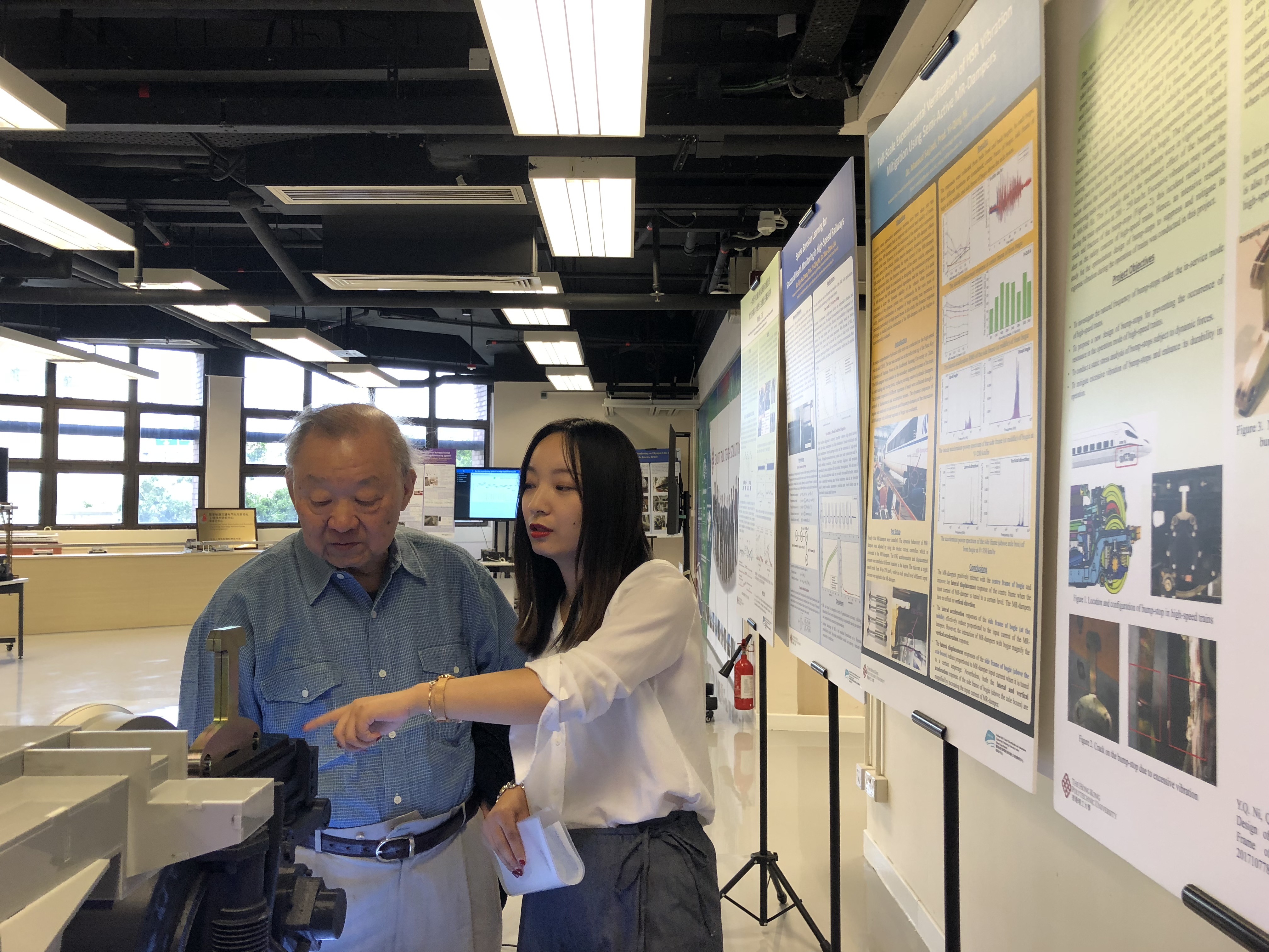2018_11_visit_of_dr_sc_liu_visit_expert_from_southeast_university_2_20181102_1990531324
