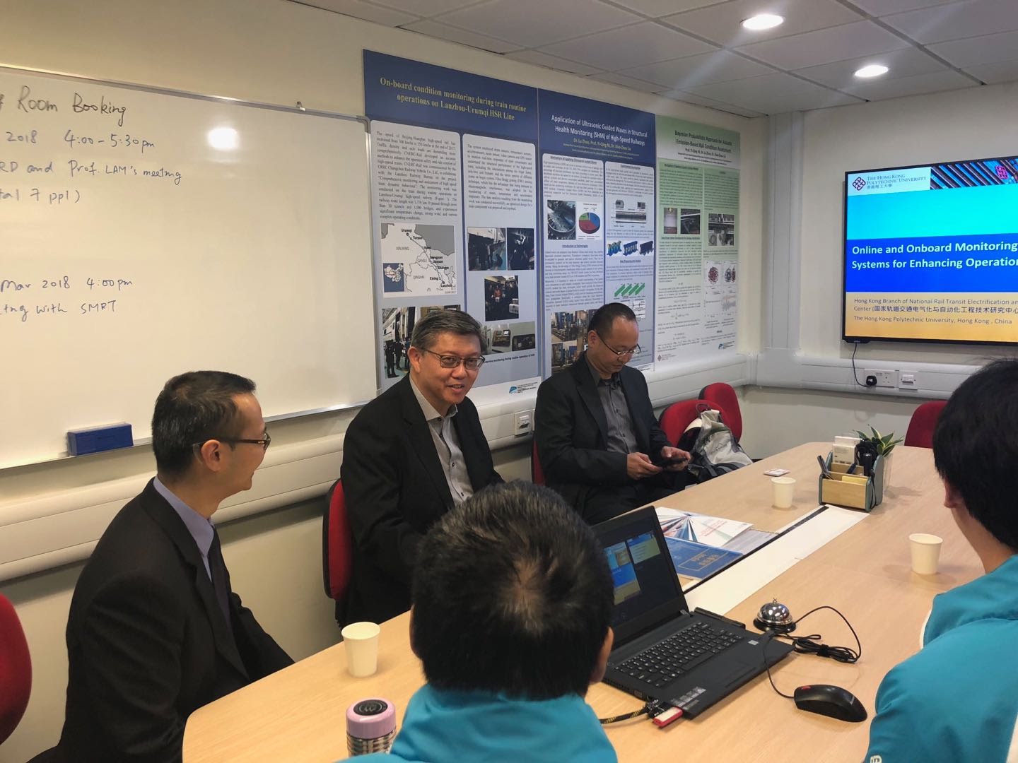 2018_03_visit_by_mr_bor-kiat_ng_chief_technology_officer_and_mr_choon-siong_kho_of_smrt_corpo (8)