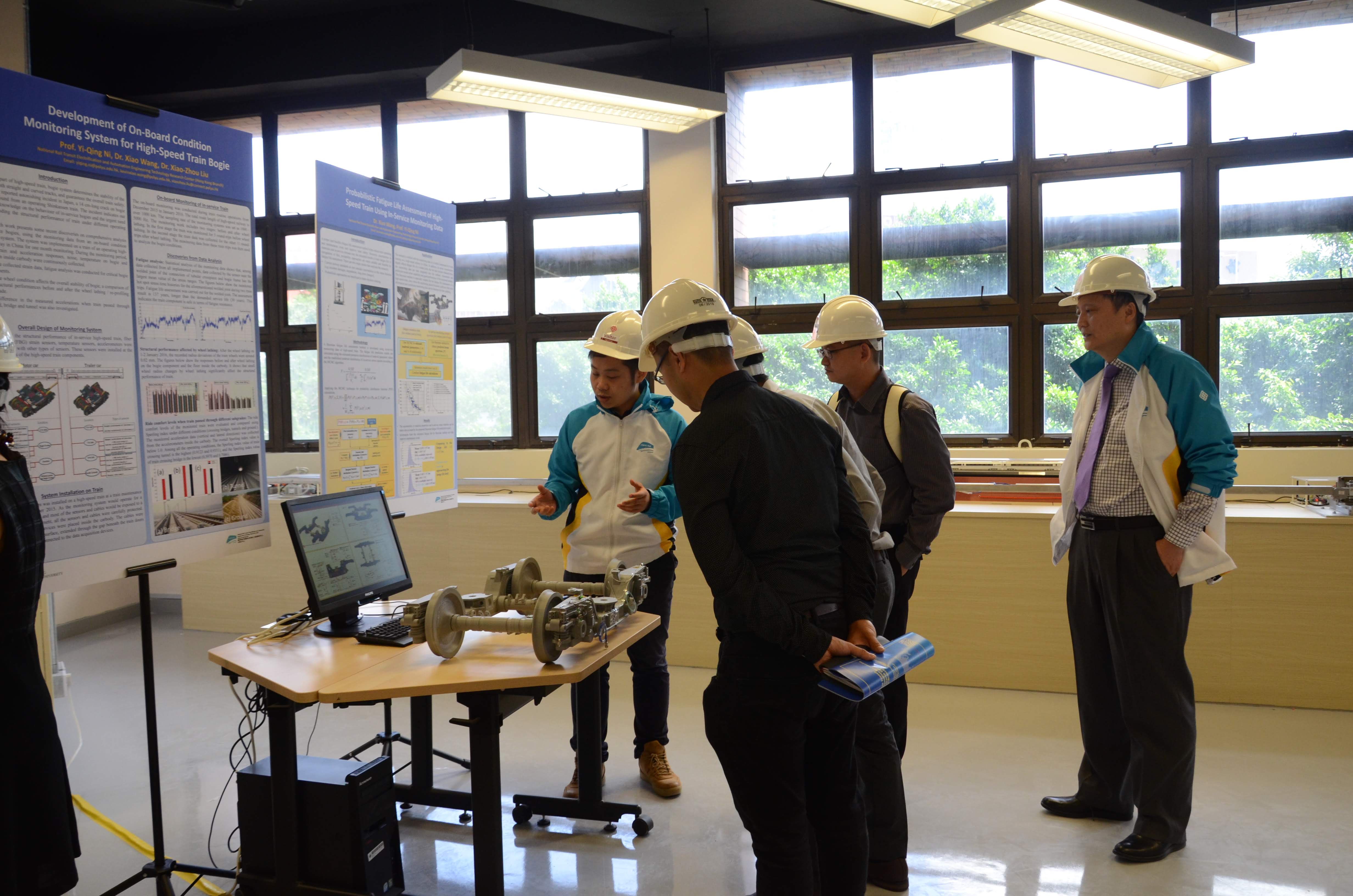 2018_05_visit_by_mr_yuen-ming_liong_head_of_future_systems_and_mr_choon-siong_kho_of_smrt_c (4)