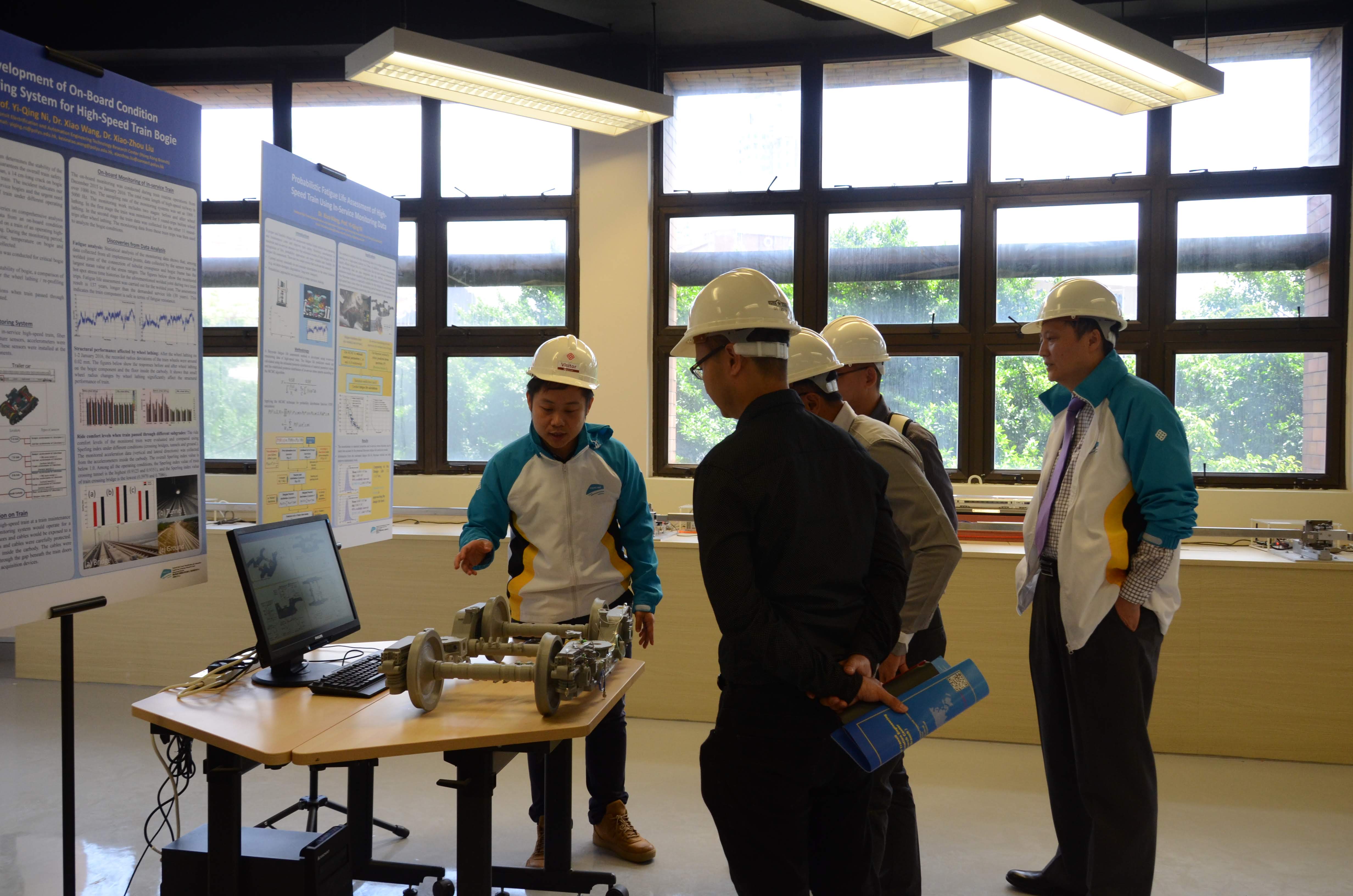 2018_05_visit_by_mr_yuen-ming_liong_head_of_future_systems_and_mr_choon-siong_kho_of_smrt_c (5)