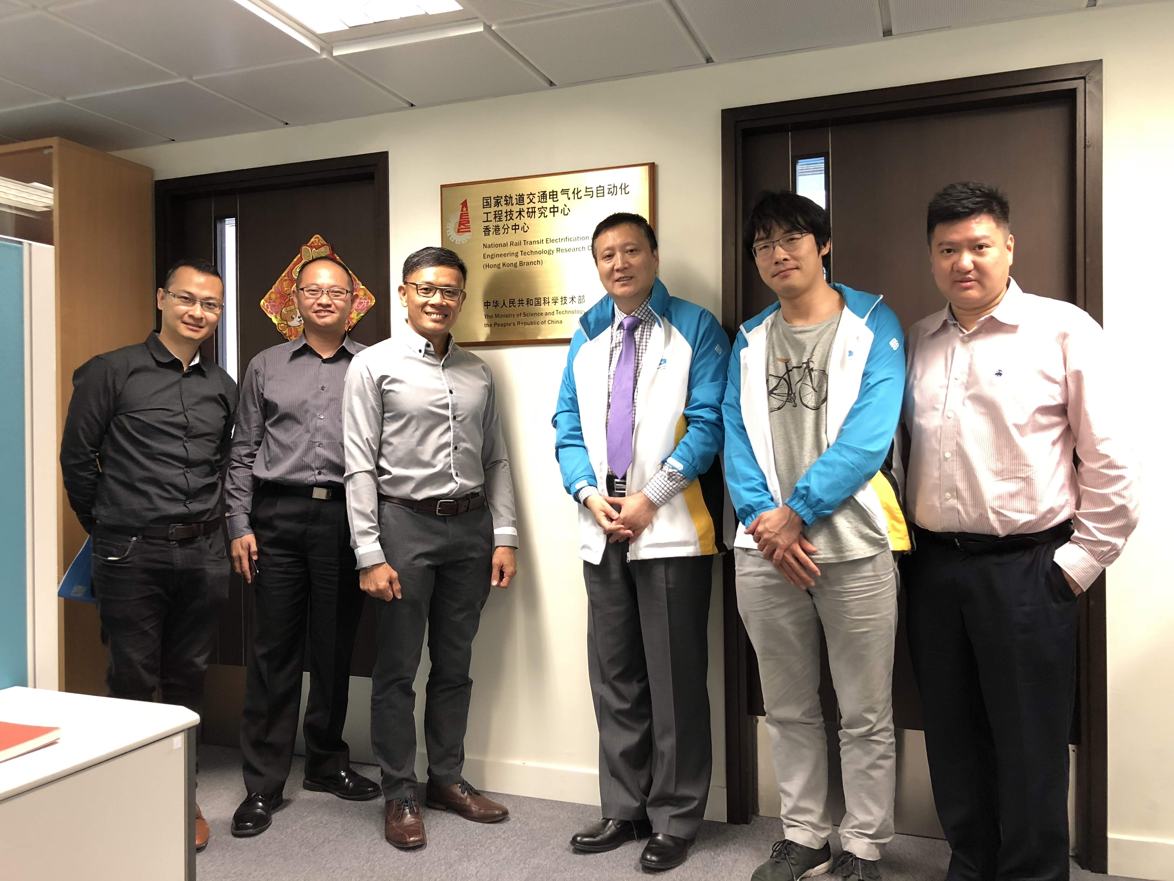 2018_05_visit_by_mr_yuen-ming_liong_head_of_future_systems_and_mr_choon-siong_kho_of_smrt_corpo