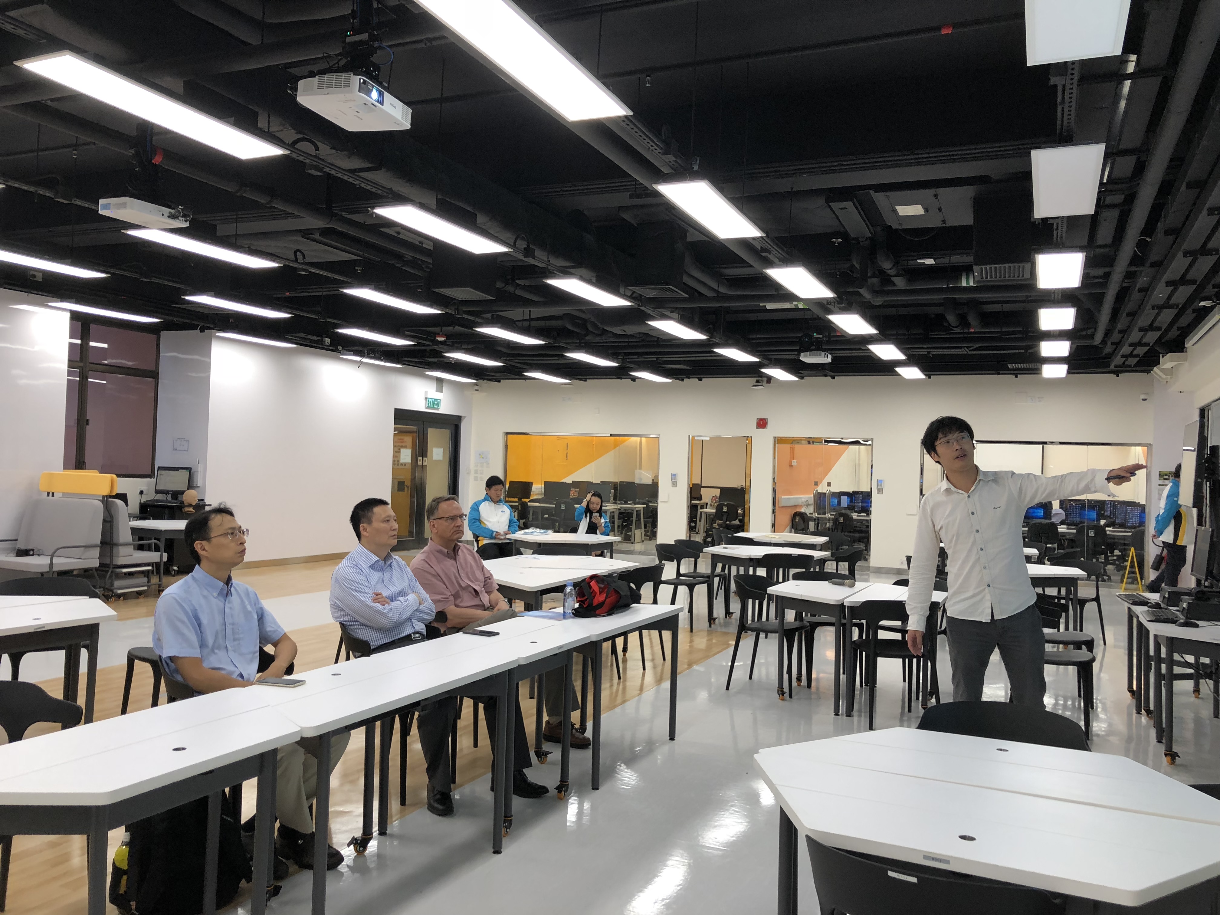 201808visitbyprofbillefspencerfromuniversityofillinoisaturbanachampaignusa1201808151416791765