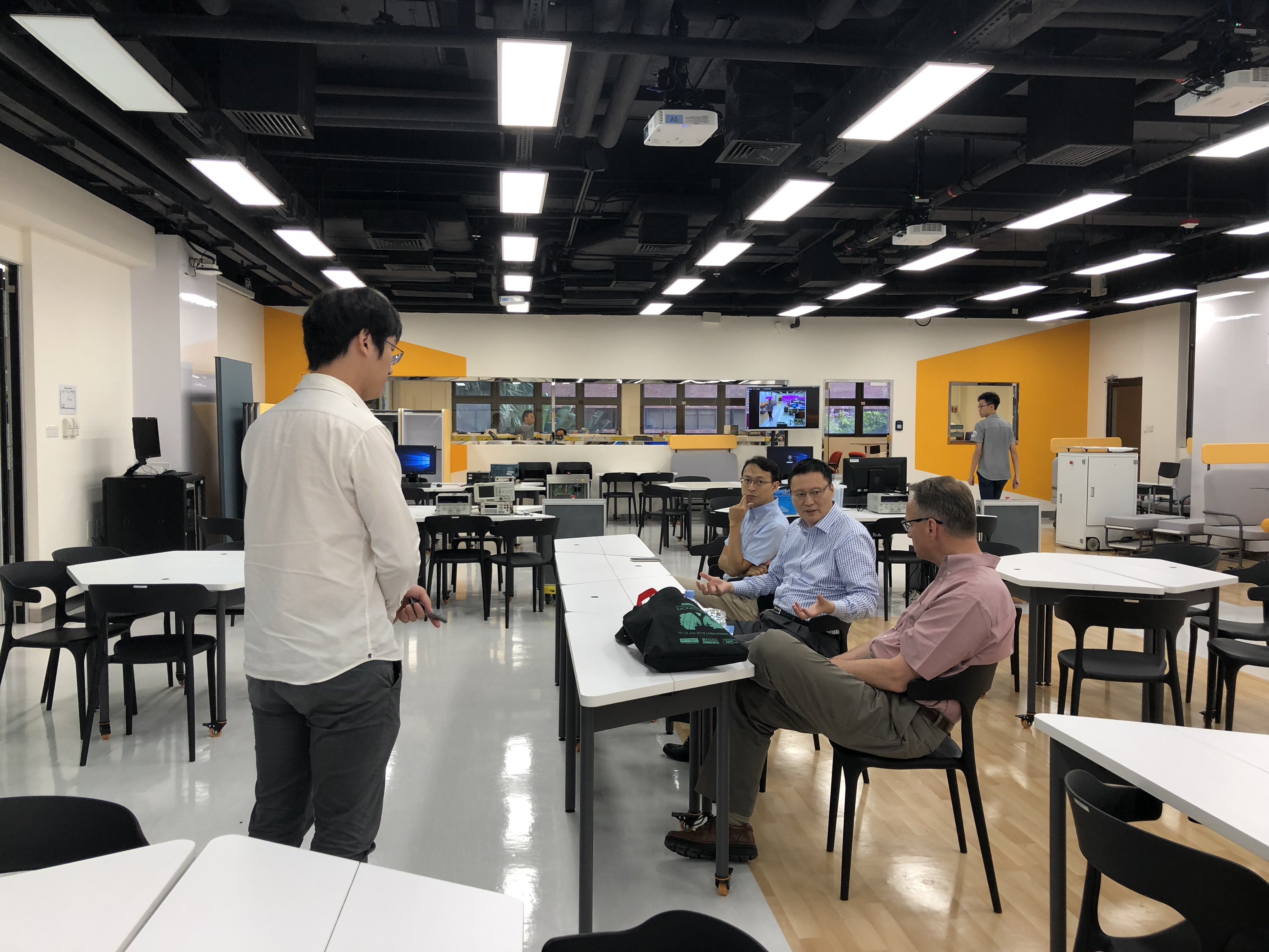 201808visitbyprofbillefspencerfromuniversityofillinoisaturbanachampaignusa4201808151045164086