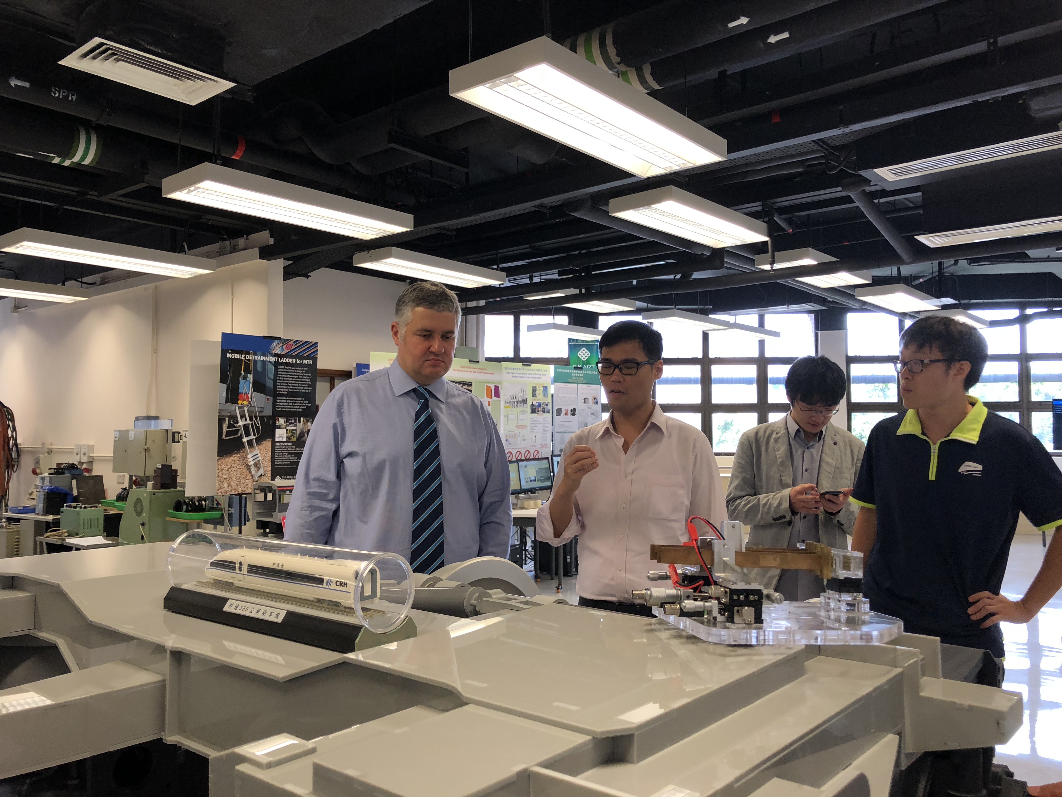 2018_10_visit_by_prof_clive_roberts_from_university_of_birmingham_10_20181016_1367232422