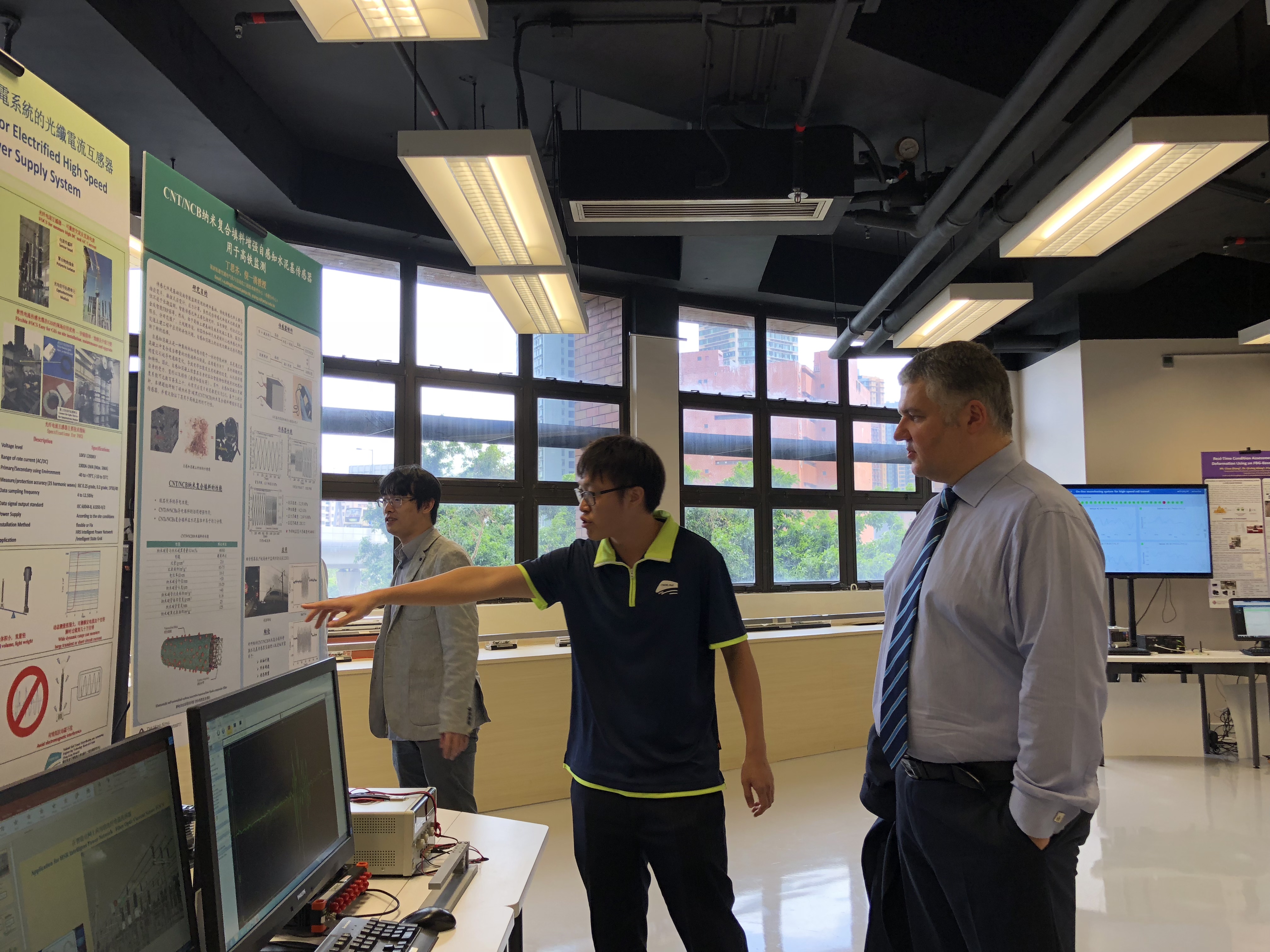 2018_10_visit_by_prof_clive_roberts_from_university_of_birmingham_17_20181016_1100691637