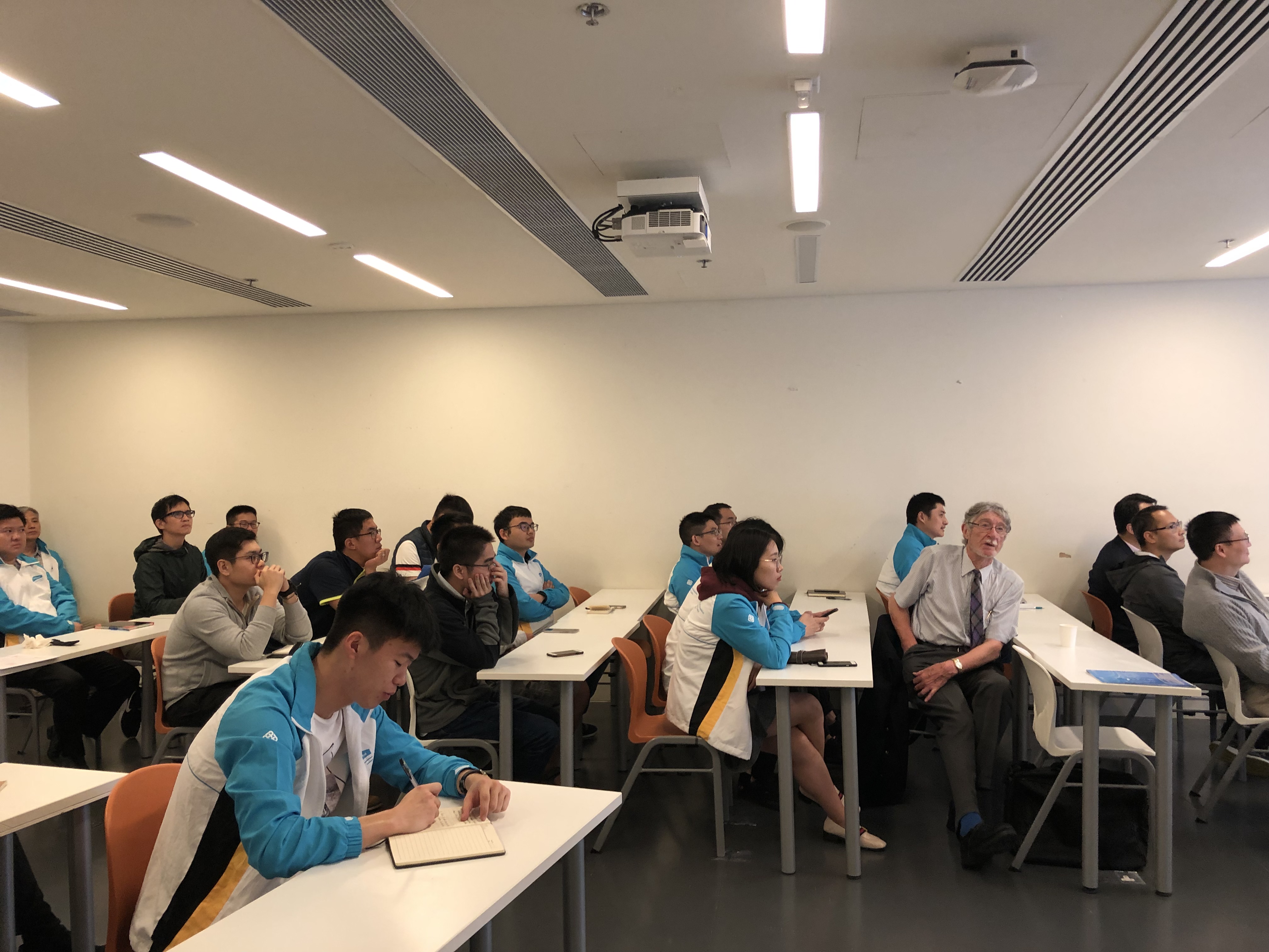 201812visitofprofcliverobertsfromuniversityofbirminghamunitedkingdom2201812101990093394