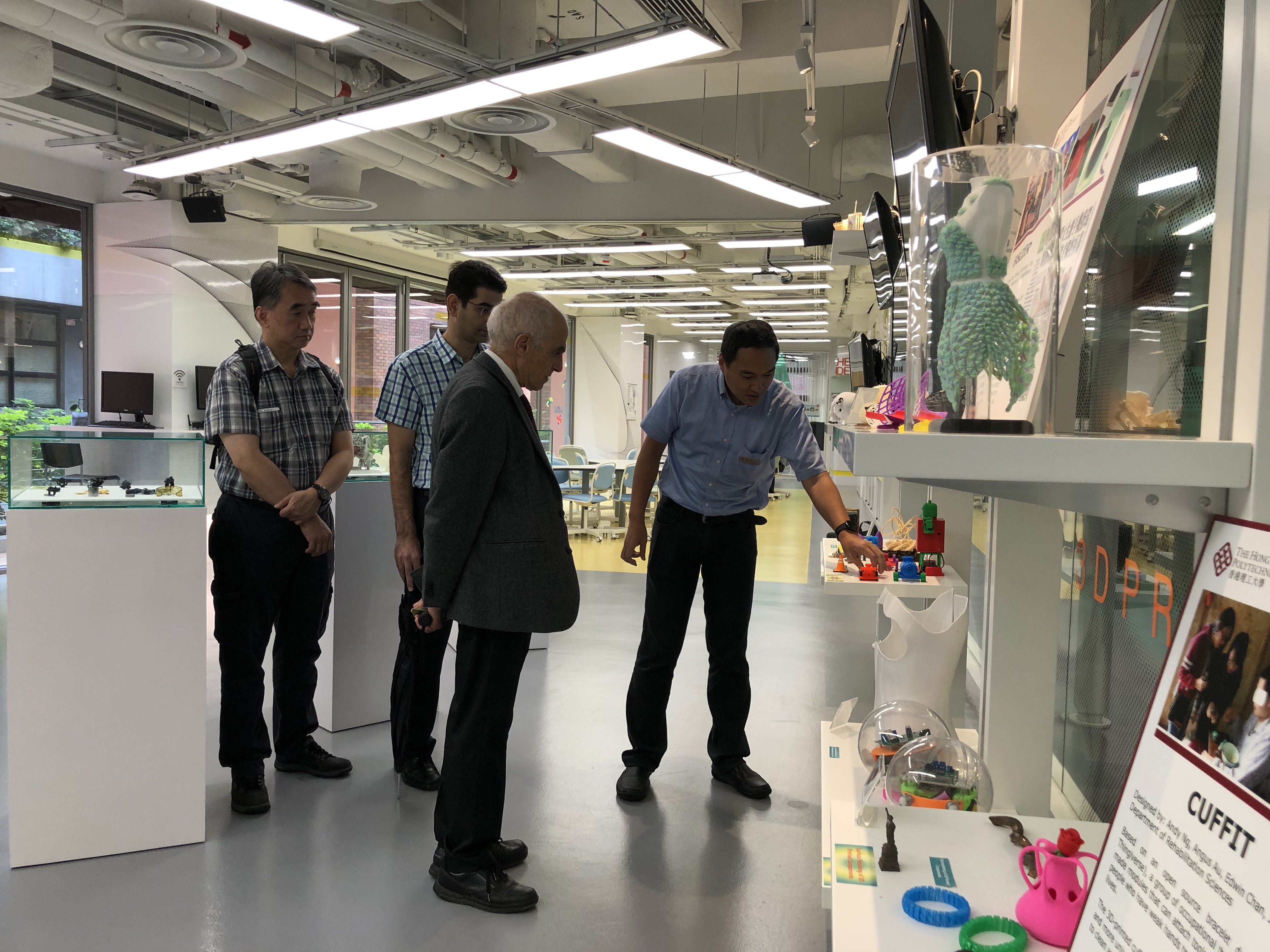 201807visitbyprofessorsamifmasrifromuniversityofsoutherncalifornia10201807311647488031