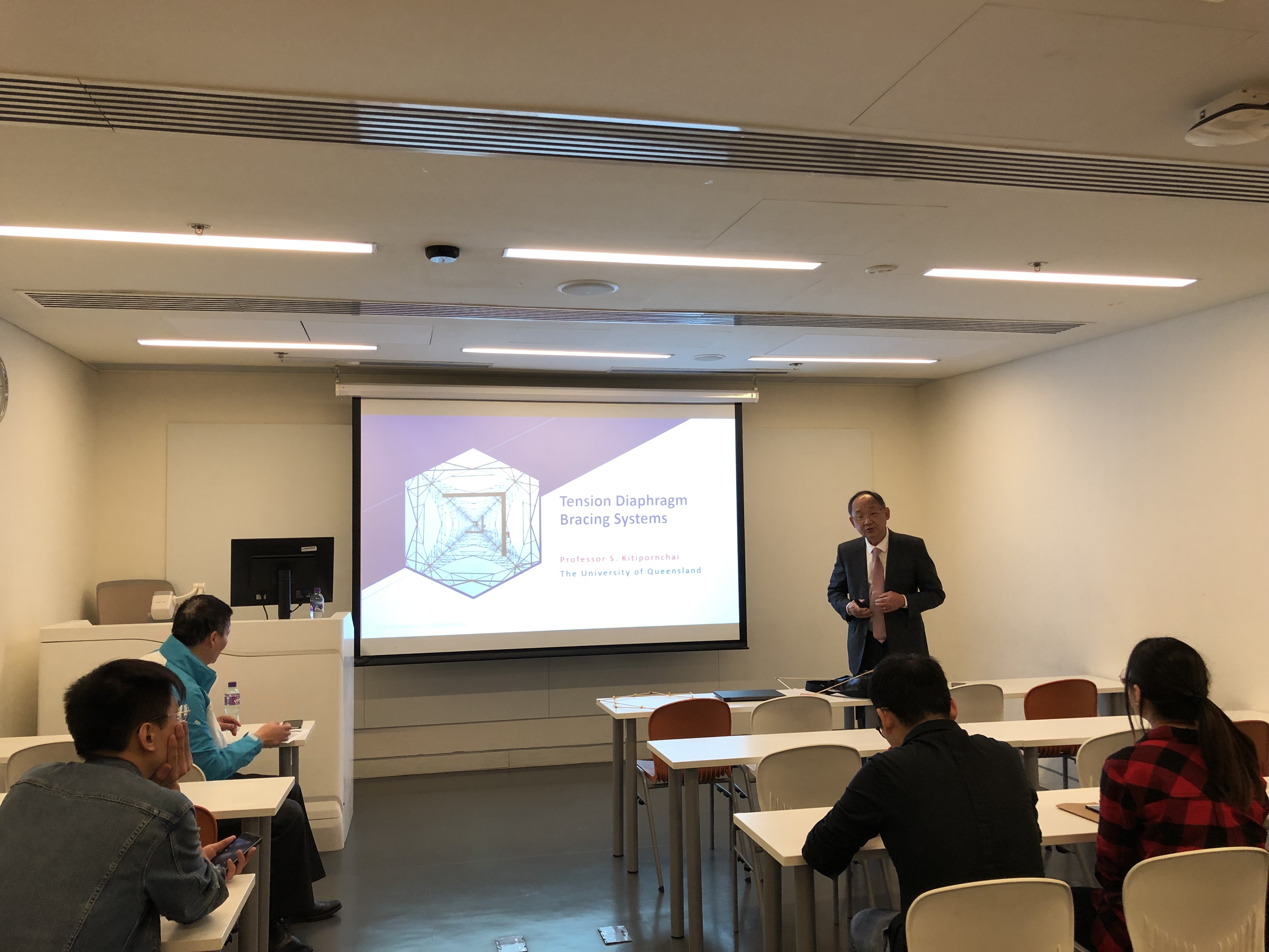 201811visitofprofsritawatkitipornchaifromuniversityofqueenslandaustralia11201811141738891218
