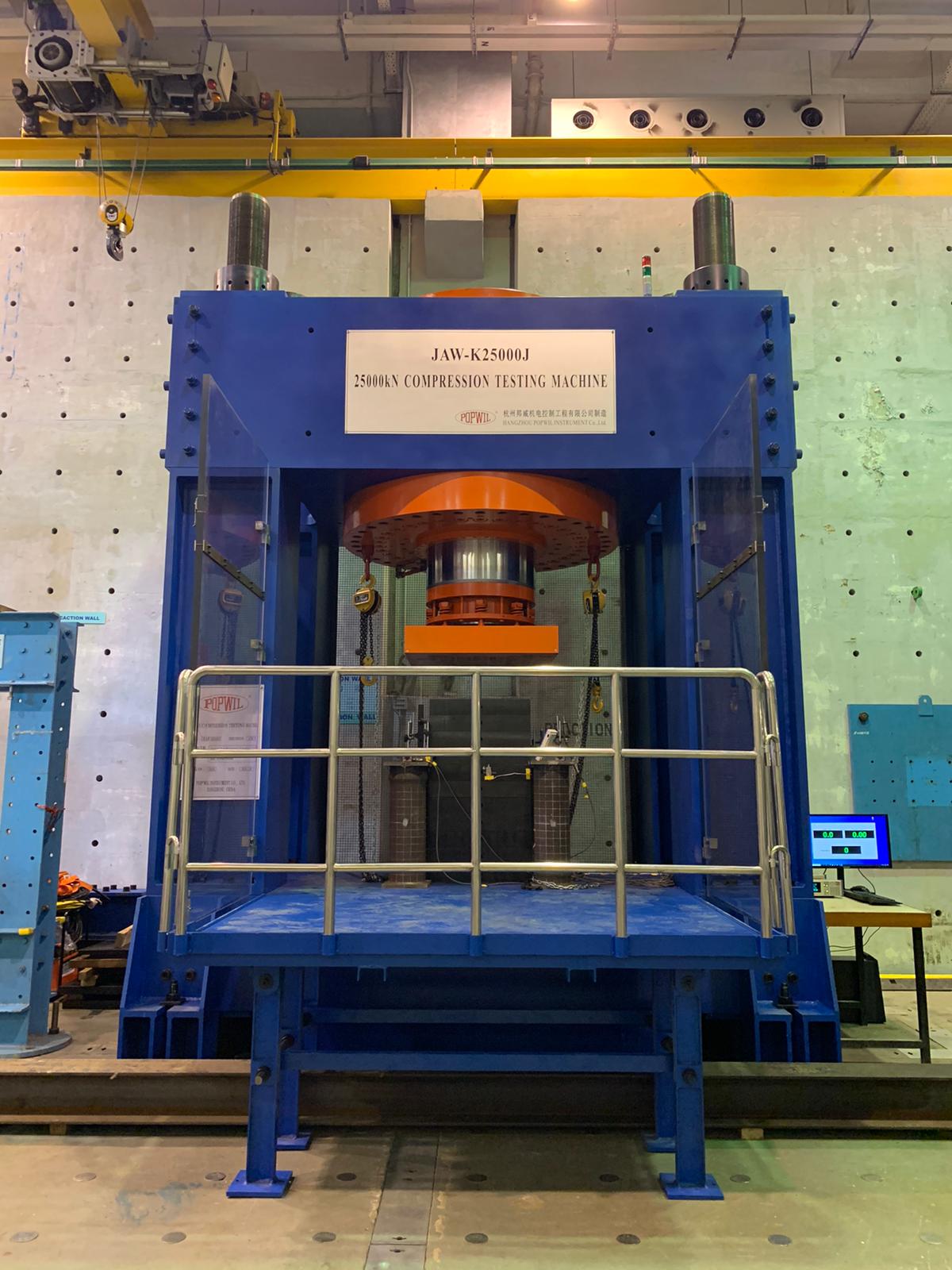 25000kN compression testing machine