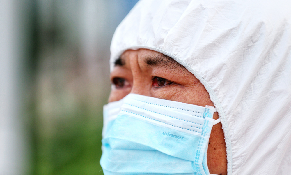 care for community_people stories_alumnus volunteer in Wuhan_1000x600_3