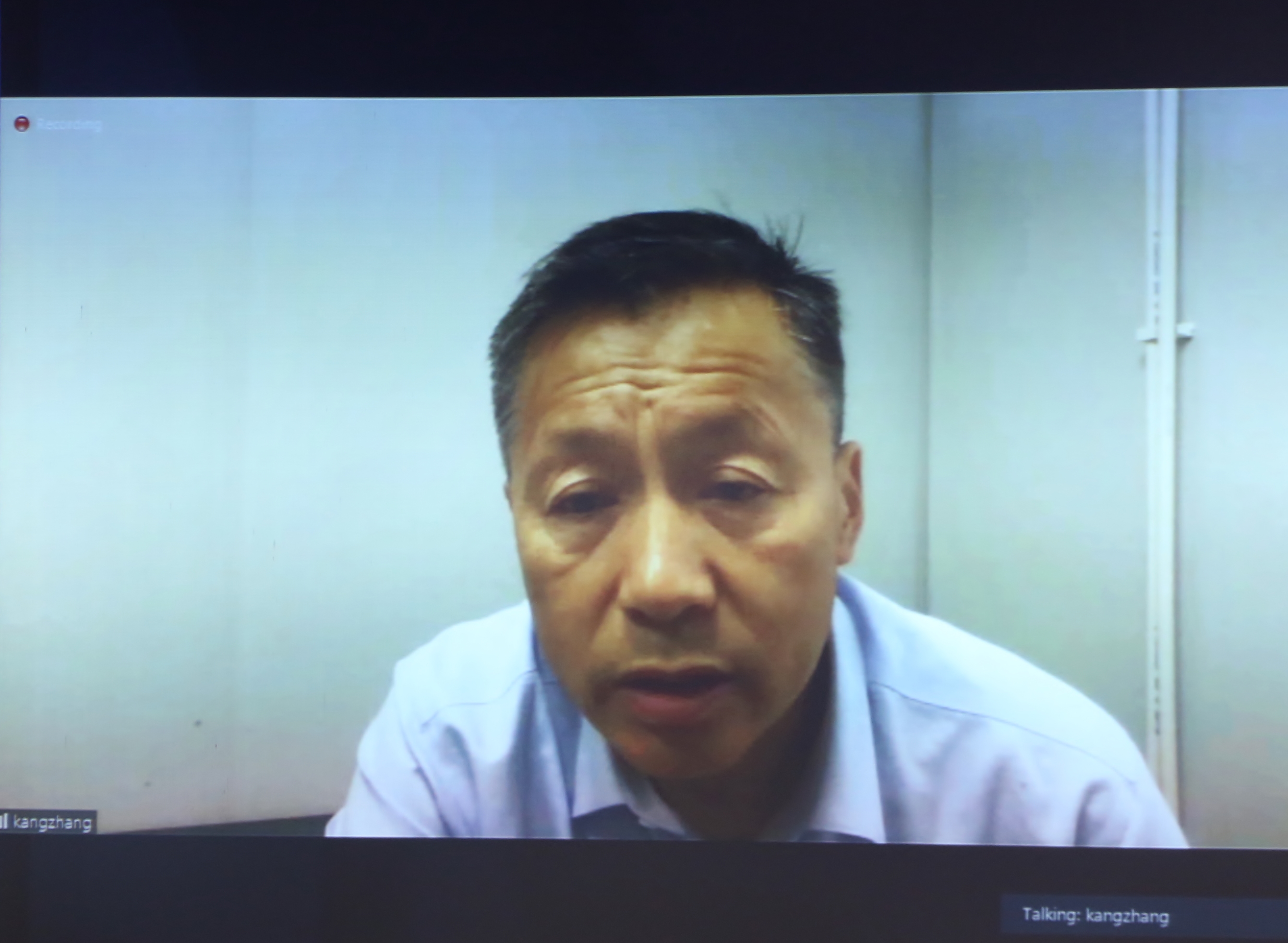 澳科大医学院张康教授表示，这项研究突显了RBD结合区域在新冠病毒疫苗设计中的重要性，为通过诱导RBD结合区域的抗体而开发的疫苗提供重要的依据。