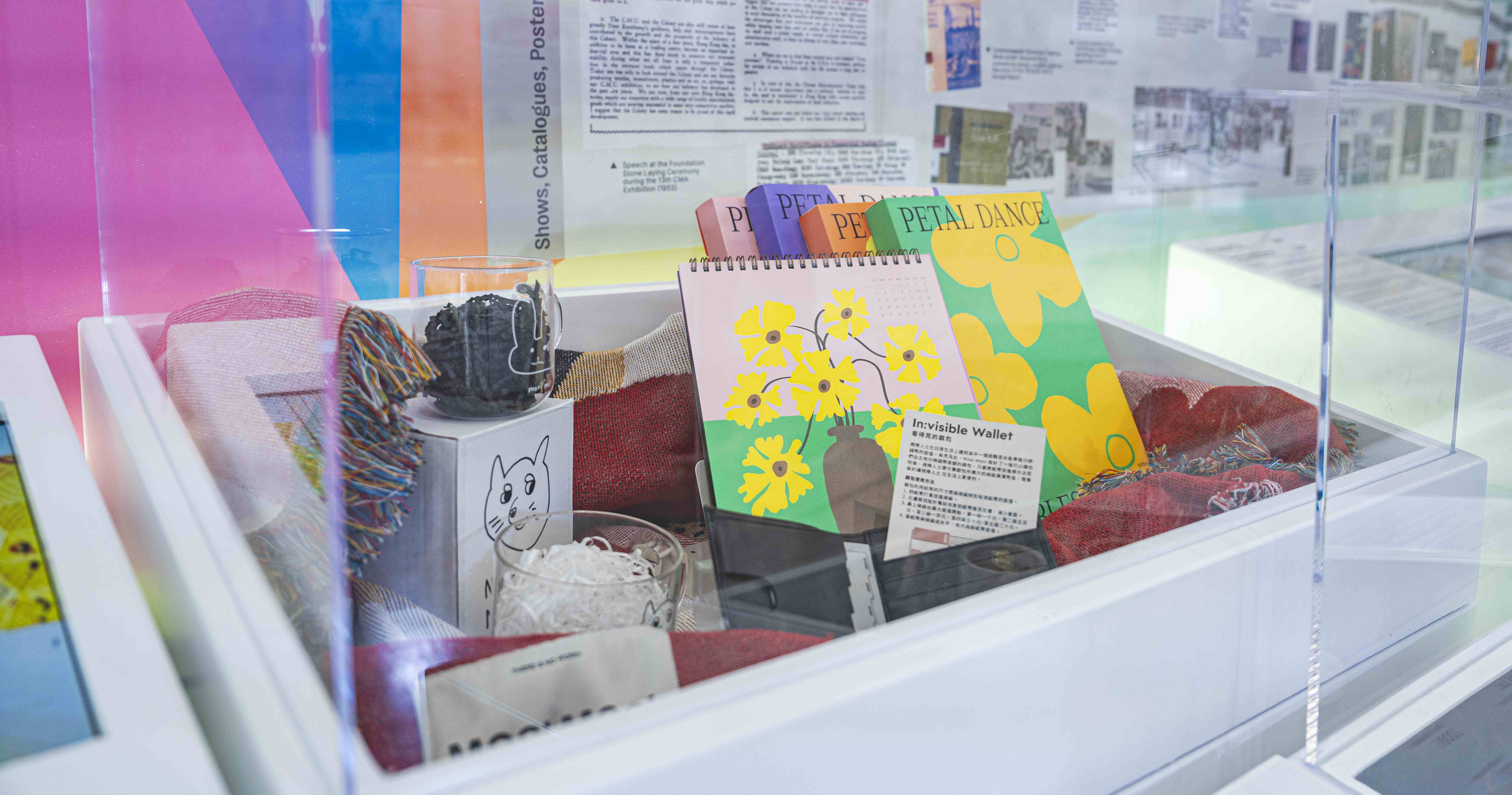 There is an impressive lineup of works created by designers who graduated from PolyU Design between 1973 and 2023, showcasing creations from the 1980s to the present by over 40 alumni. One of the works is the In:visible wallet, designed by the School’s outstanding alumna Comma LUENG, to help visually impaired individuals to differentiate between Hong Kong banknote denominations.