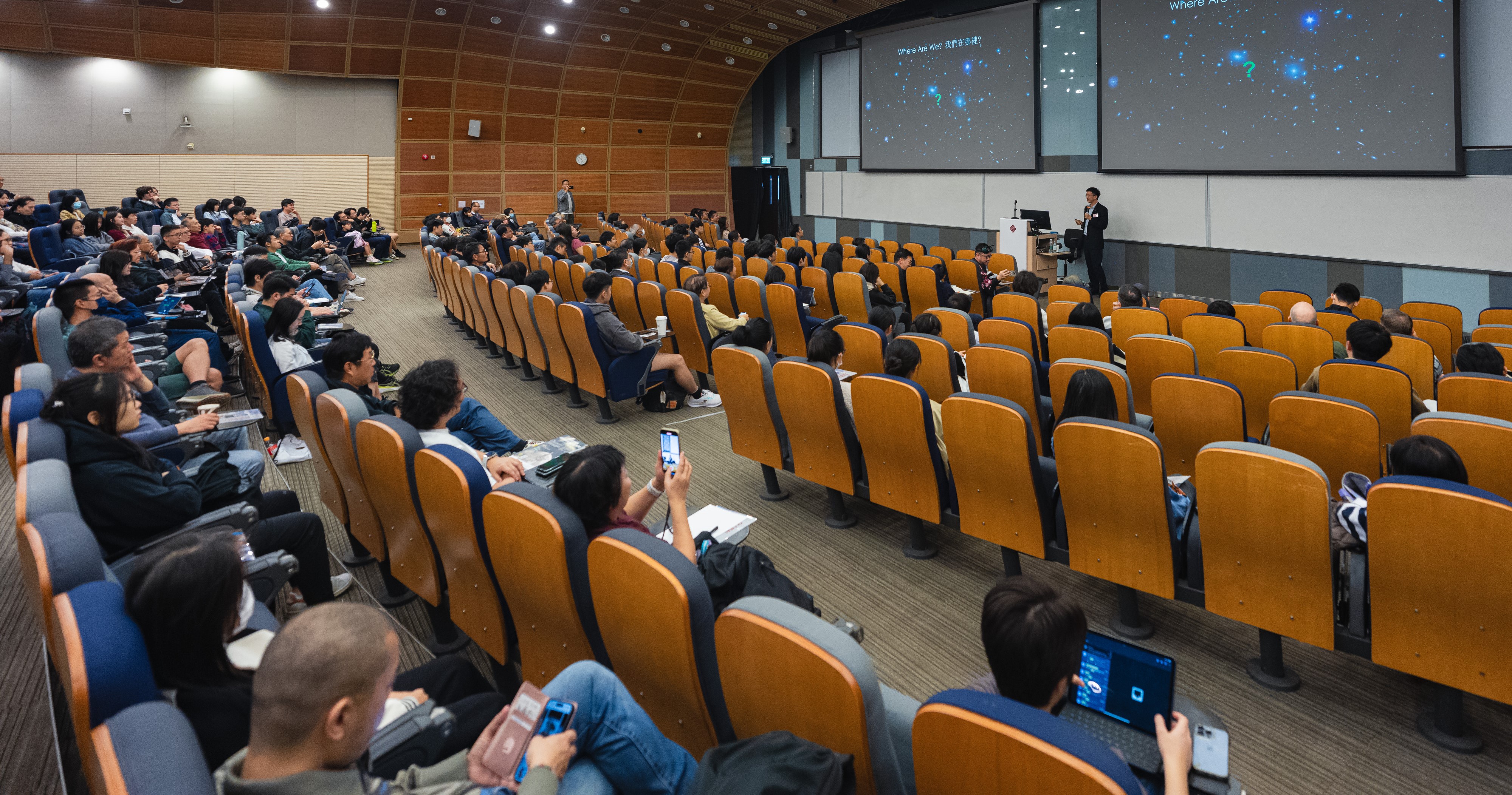 PolyU recently held a public lecture for the space-themed programme “Pioneering the Moon: From Exploration to Base Construction”, which attracted students from 94 secondary schools and international schools in Hong Kong and the Greater Bay Area.