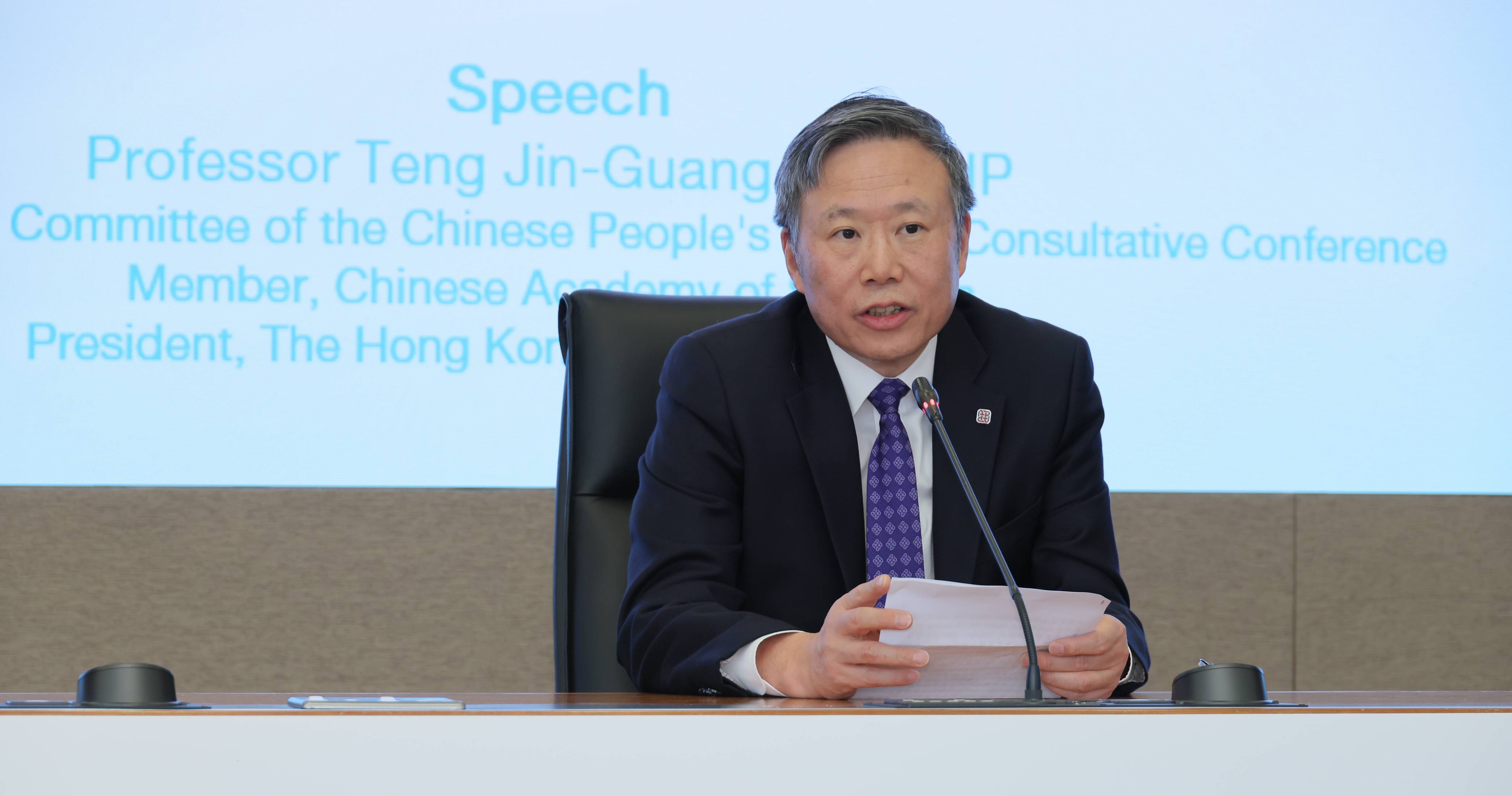 Prof. Teng stated that he believed strengthening the synergistic development in medical science and engineering of PolyU and PUTH would unleash great potential in talent cultivation, education and research.