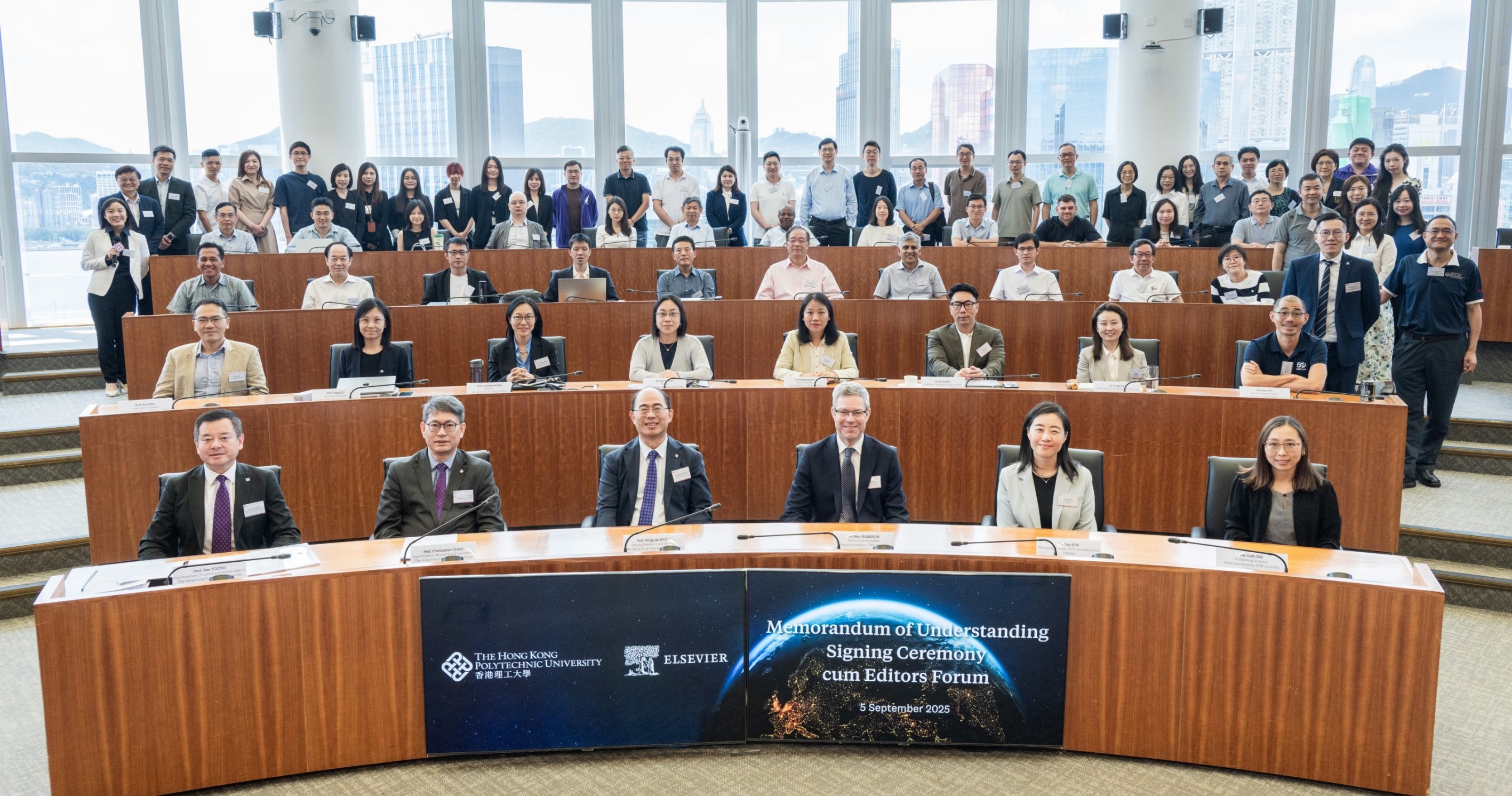 The Editors Forum attracted around a hundred scholars and researchers from local tertiary institutions, as well as editors and industry experts from Elsevier.