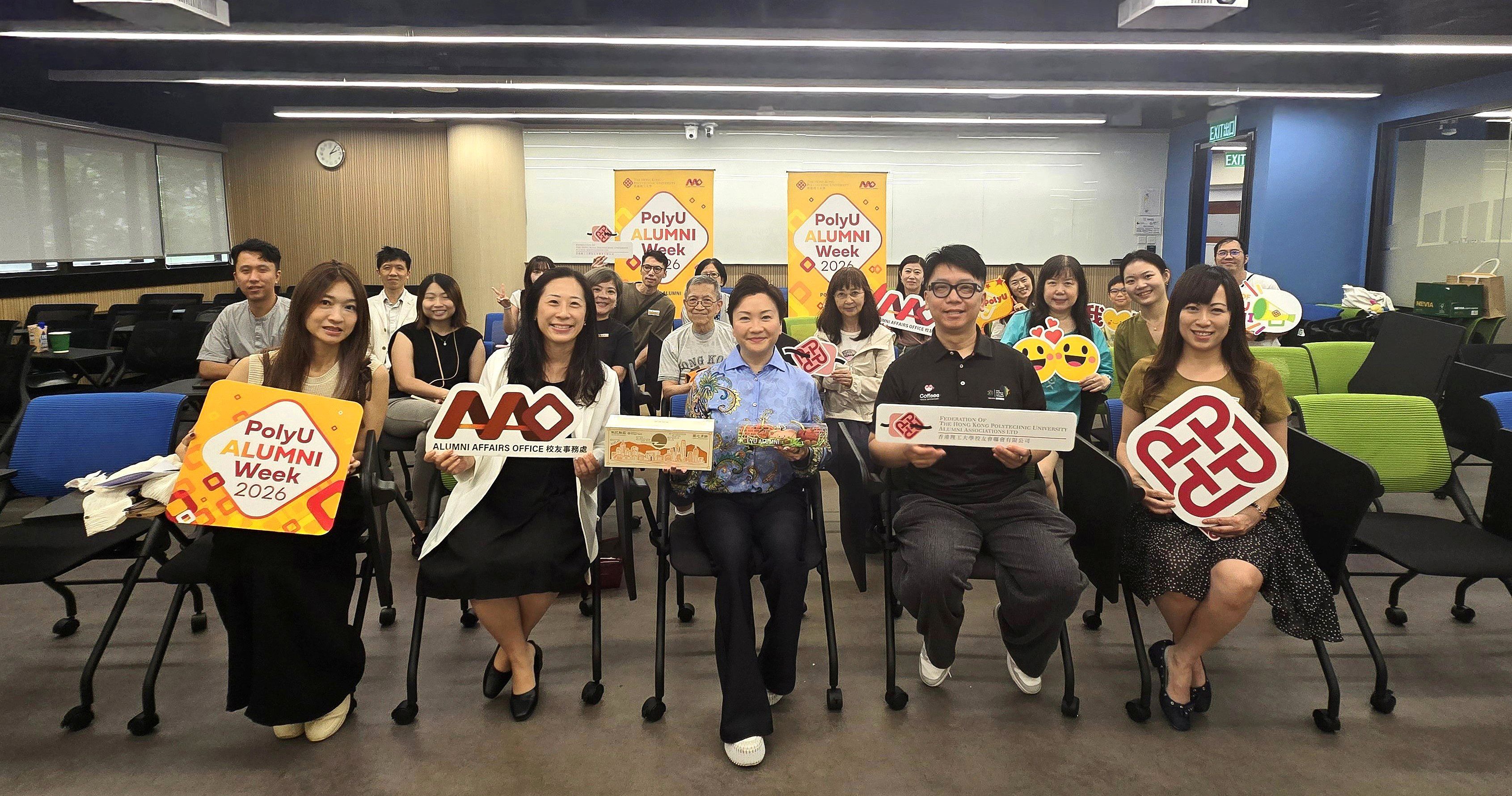 The “Lunchtime Talk: Positive Parenting Through Effective Communication and Guidance” featured Mrs Bally Wong, Founder and Chairman of ABC Pathways Group (centre, front row), who shared practical parent-child communication strategies.