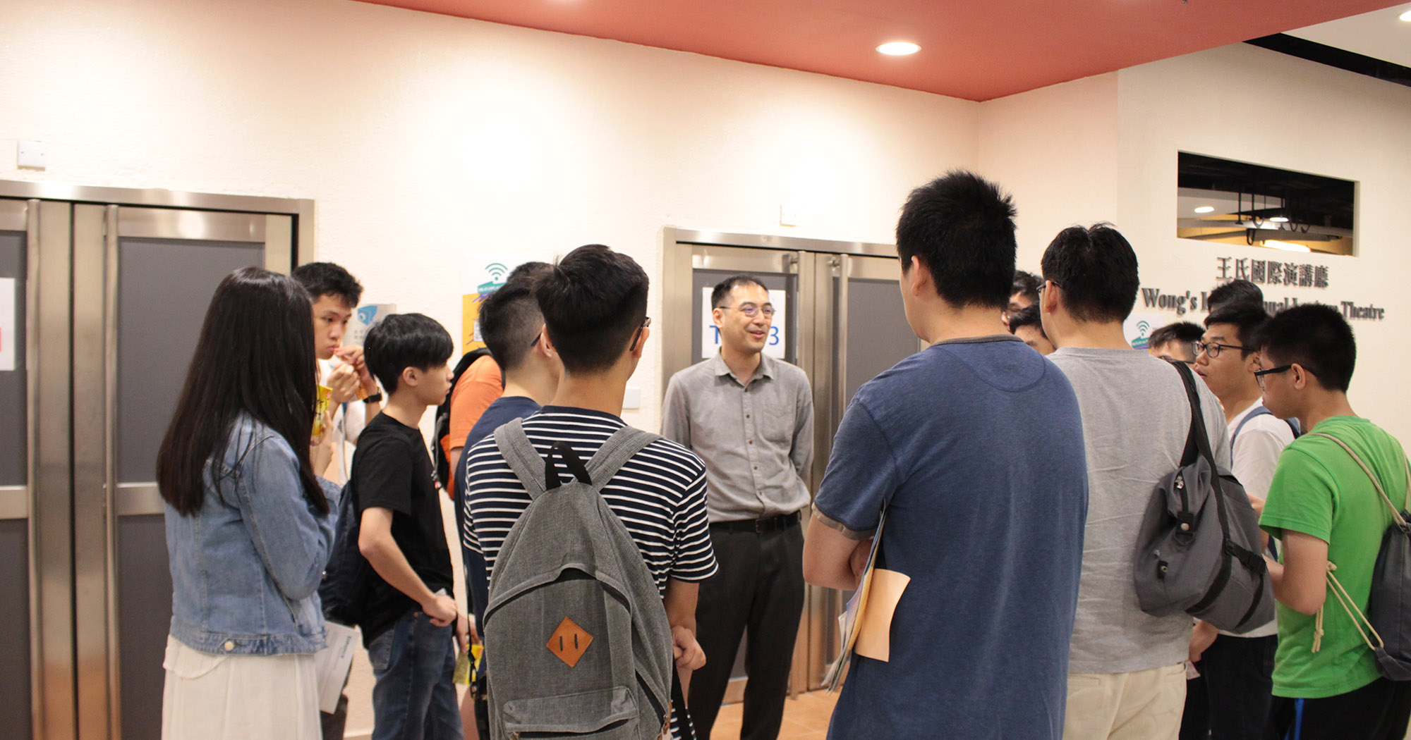 2000x1050_News_Con Day 2018 3