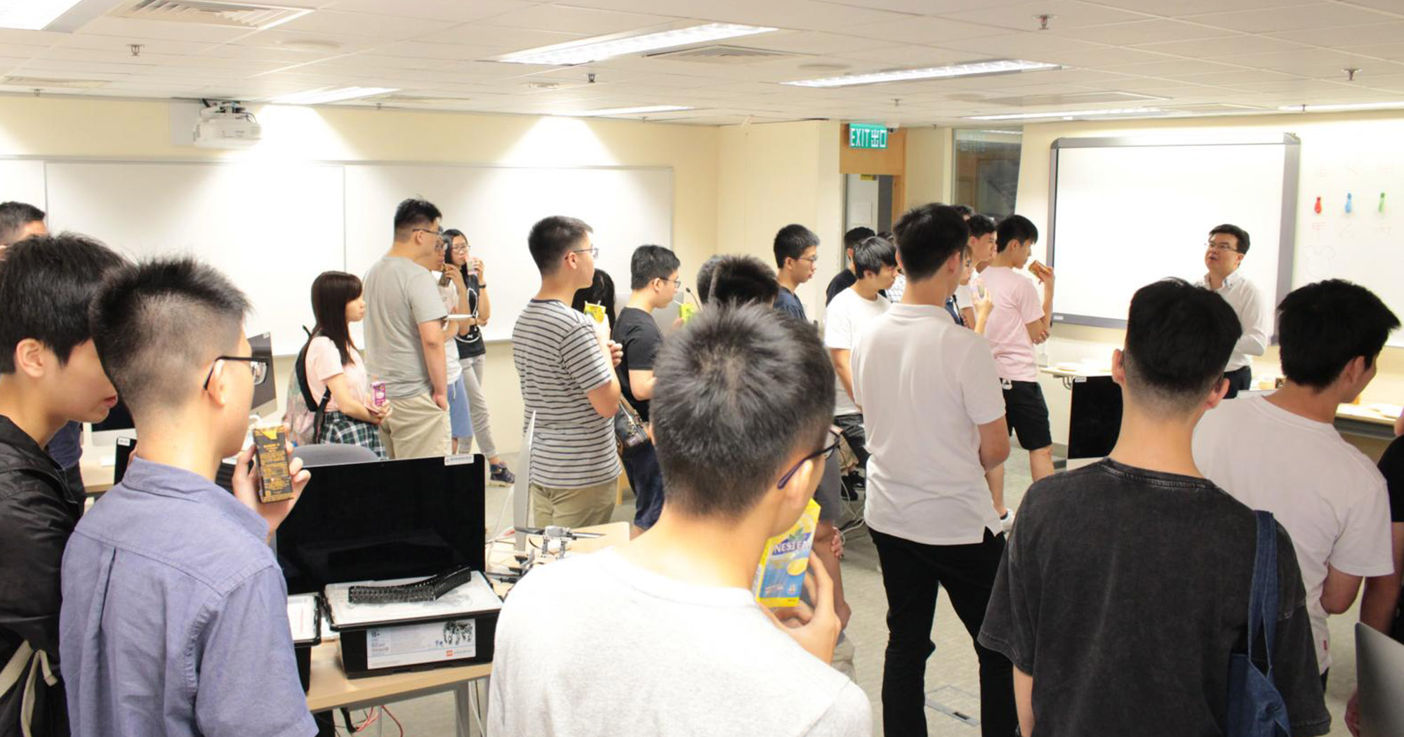 2000x1050_News_jupas WS 4