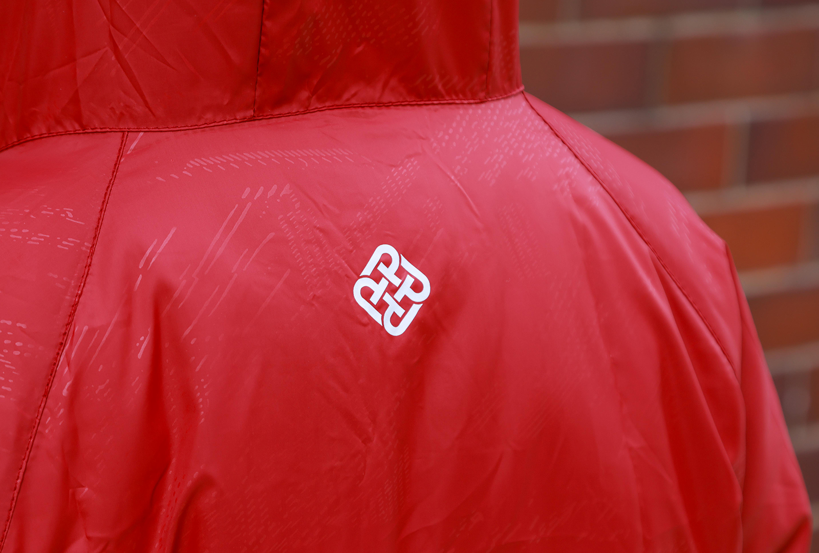 PolyU Windbreaker_content05