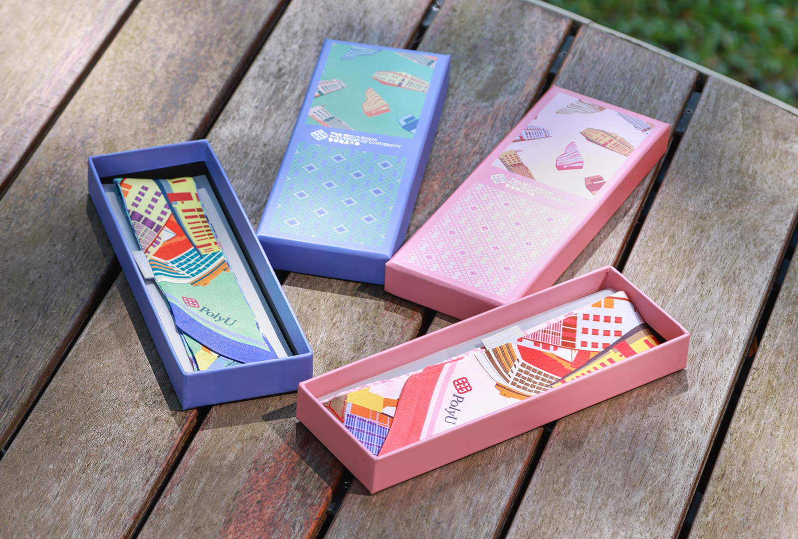 Silk Twilly_content01