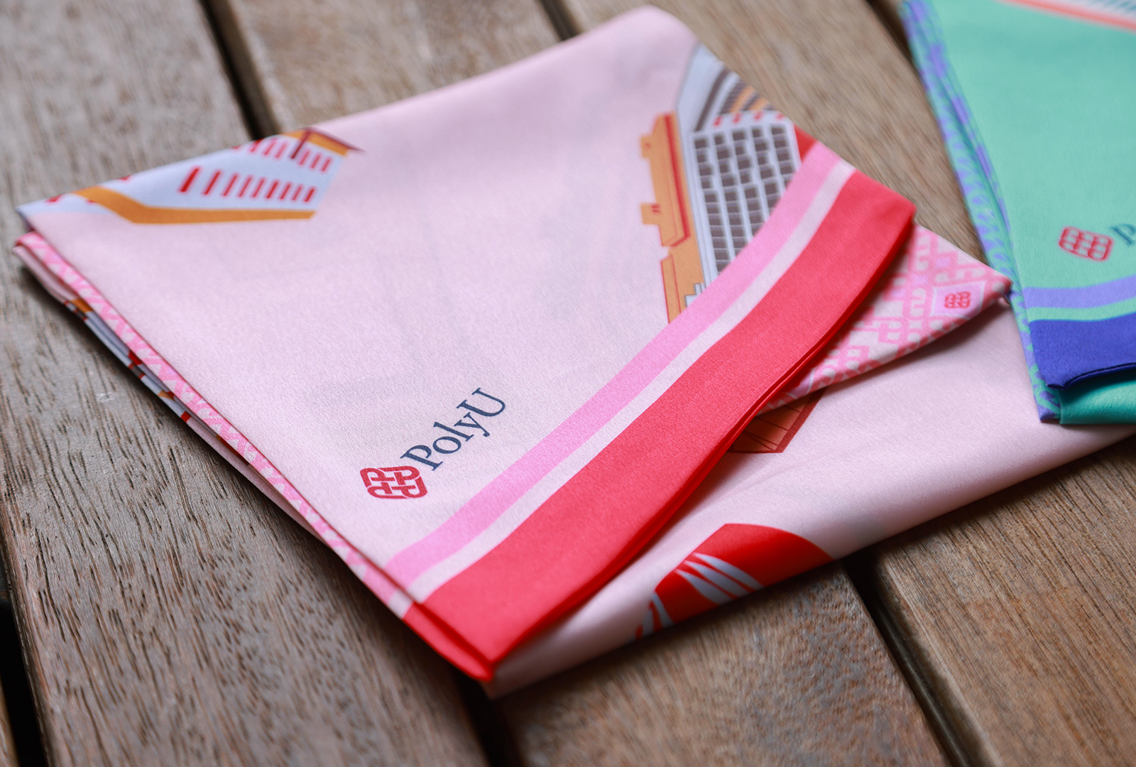 Square Scarf_content02