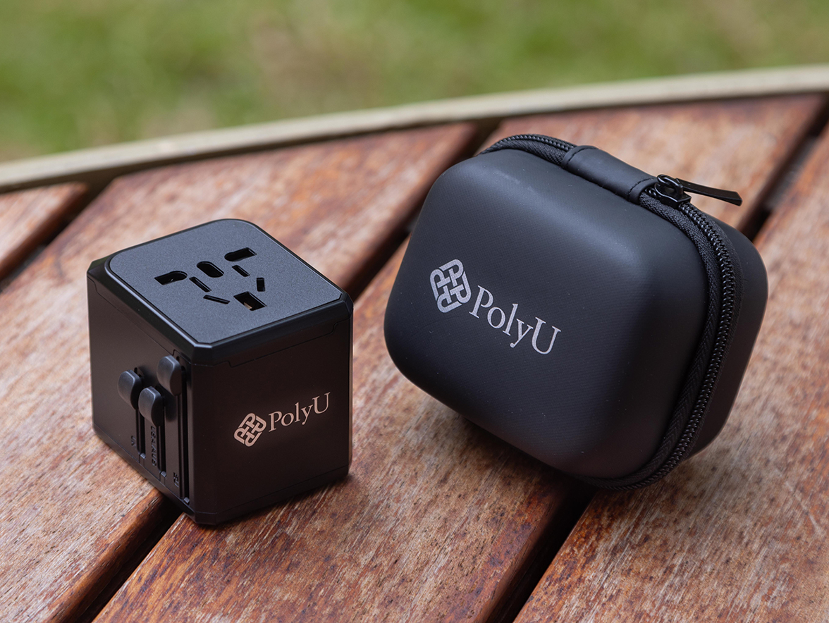 Travel Adapter_Black_main