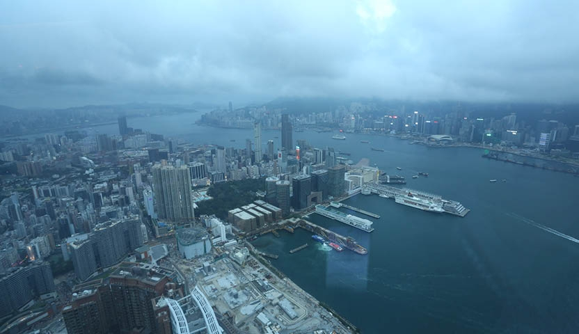 Sky 100 - 18
