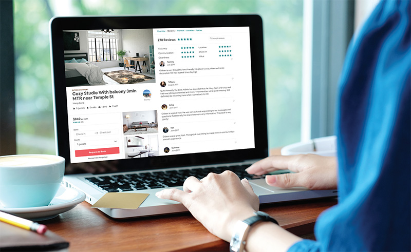 How can homeowners of rental accommodation attract positive lodging reviews?