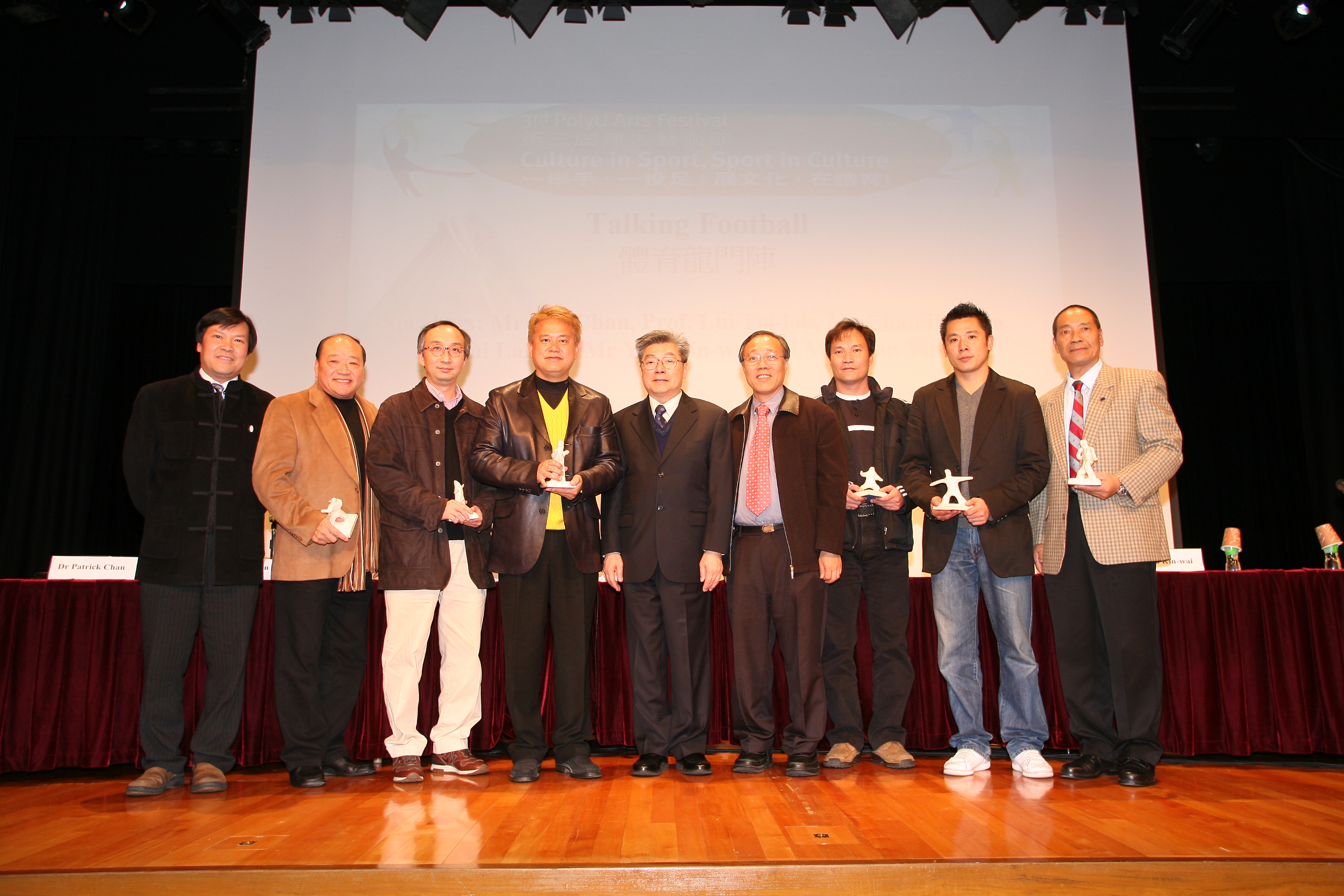 05-06-3rdAF-Talk-Talking football (5)