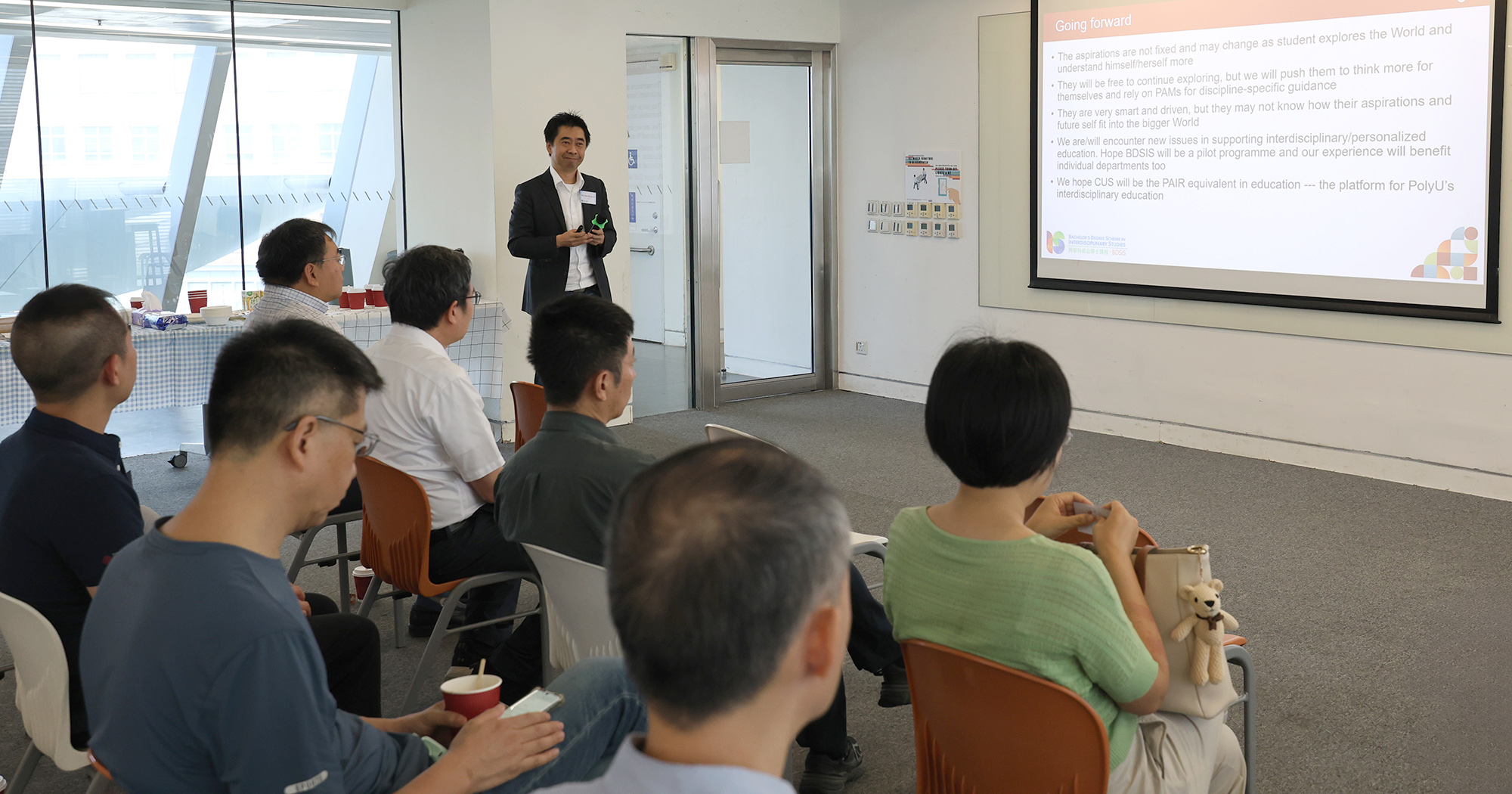 Prof. Alan P.T. LAU, Associate Dean of CUS and Programme Leader of BDSIS, highlighted the educational vision driving the interdisciplinary programme and outlined the unique learning aspirations of the new BDSIS cohort.