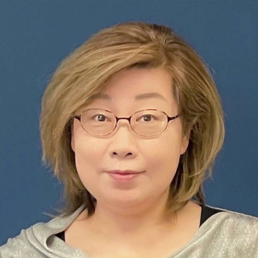 Dr Julia CHEN