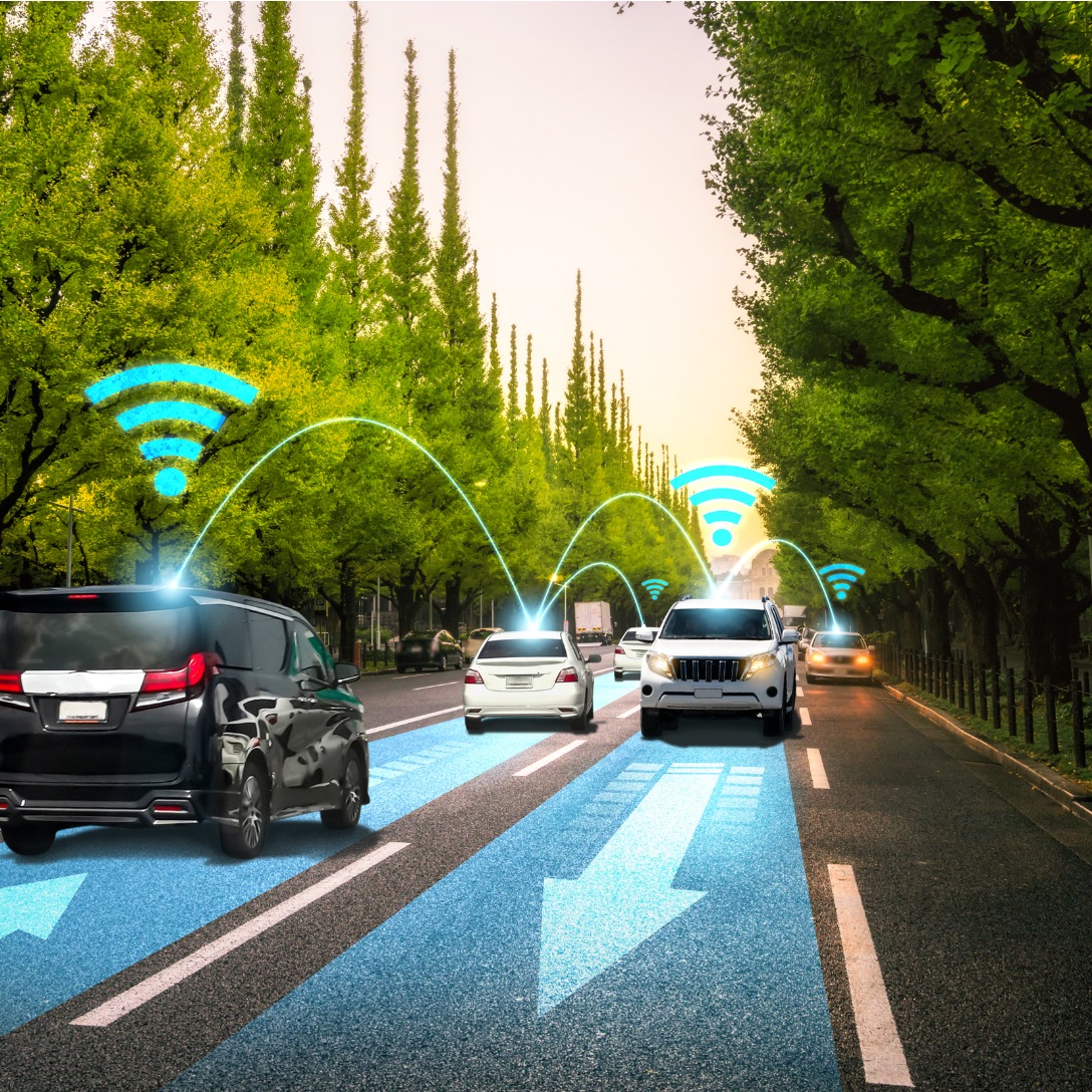 autonomous-car-sensor-system-concept-for-safety-of-driverless-mode-picture-id1259139097