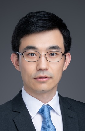 Dr Lucian W. Liu