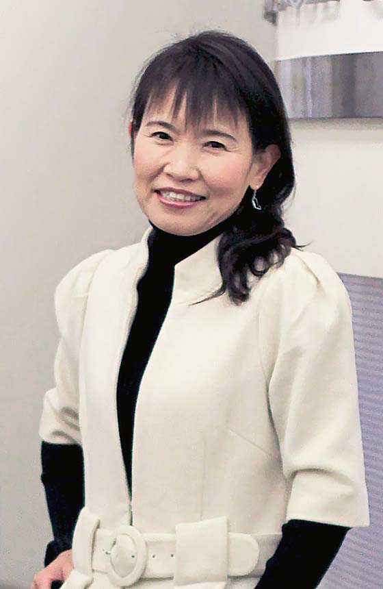 Dr Linda LIN